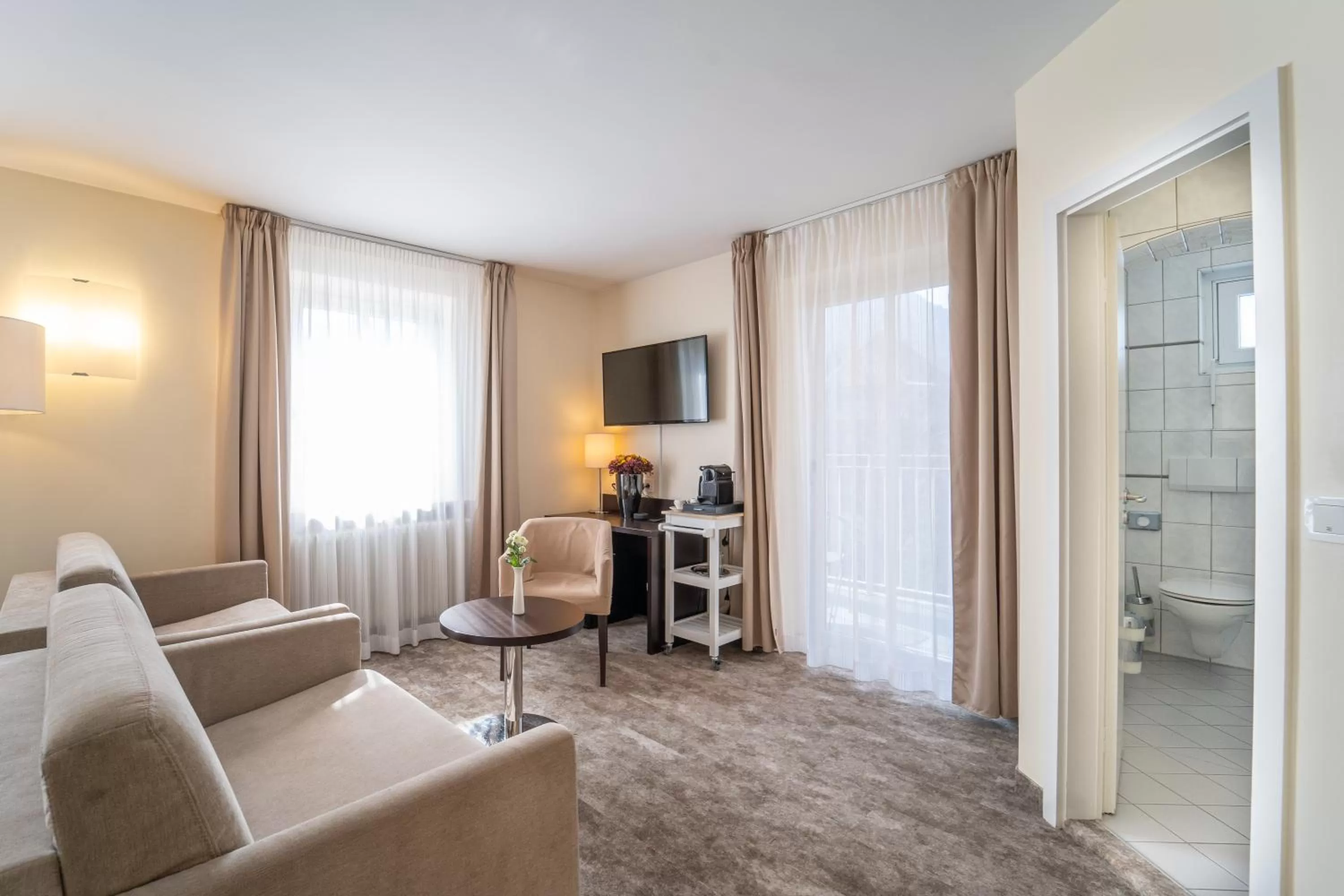 Staff in Galerie Hotel