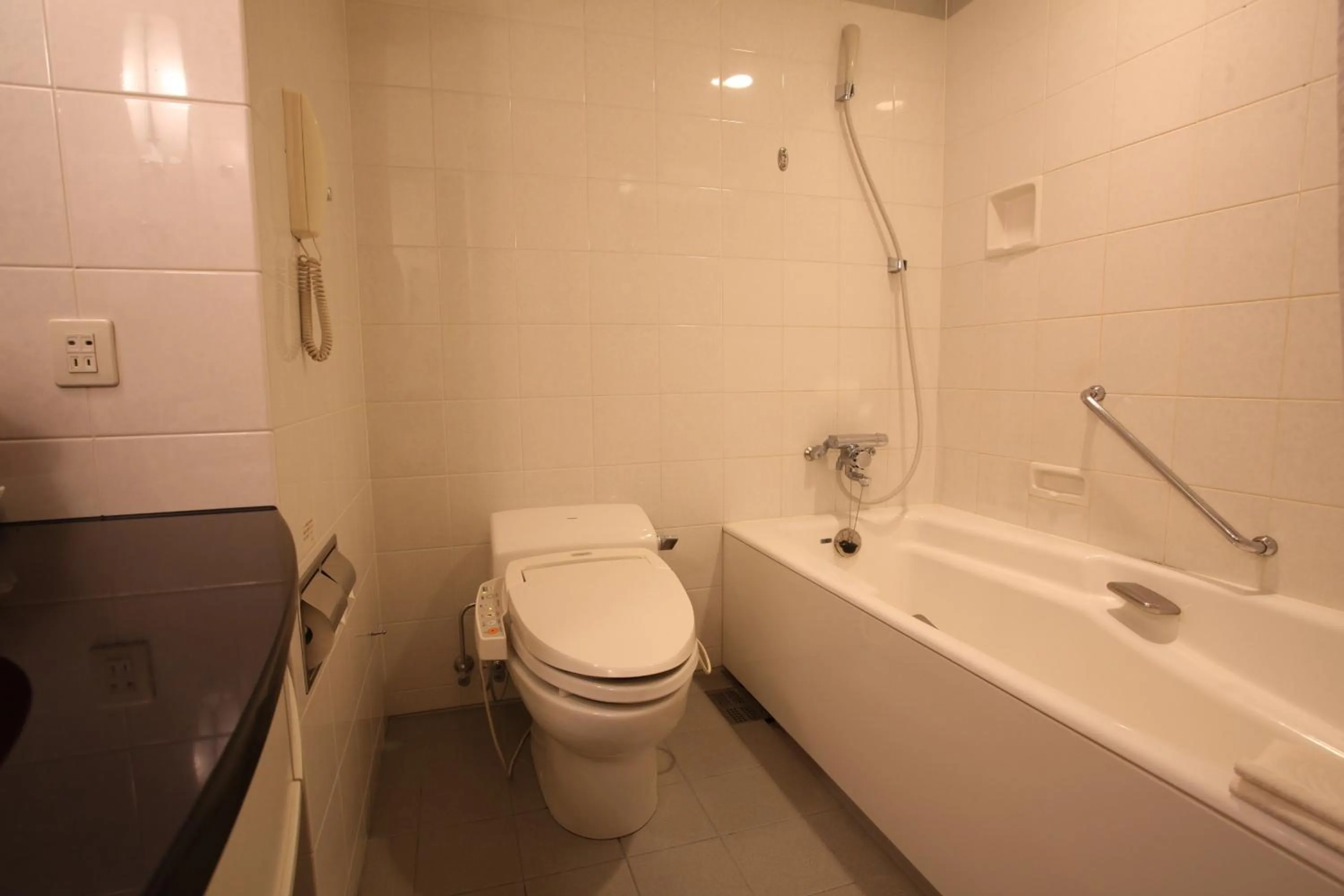 Bathroom in JR Hotel Clement Takamatsu