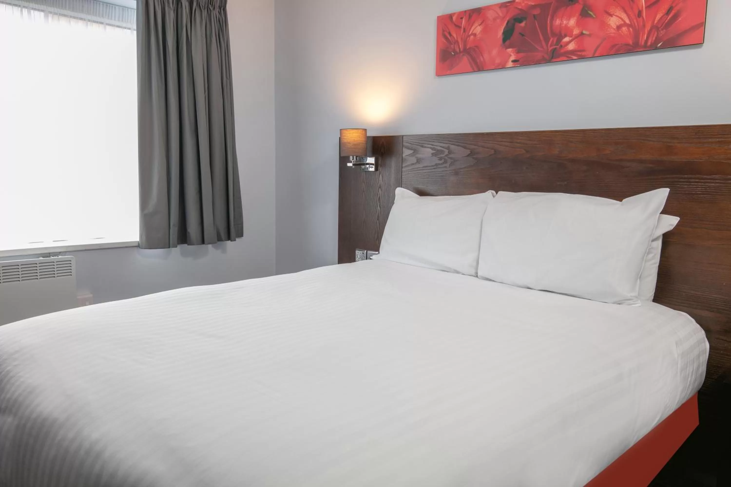 Bed in The Stuart Hotel, Sure Hotel Collection by Best Western