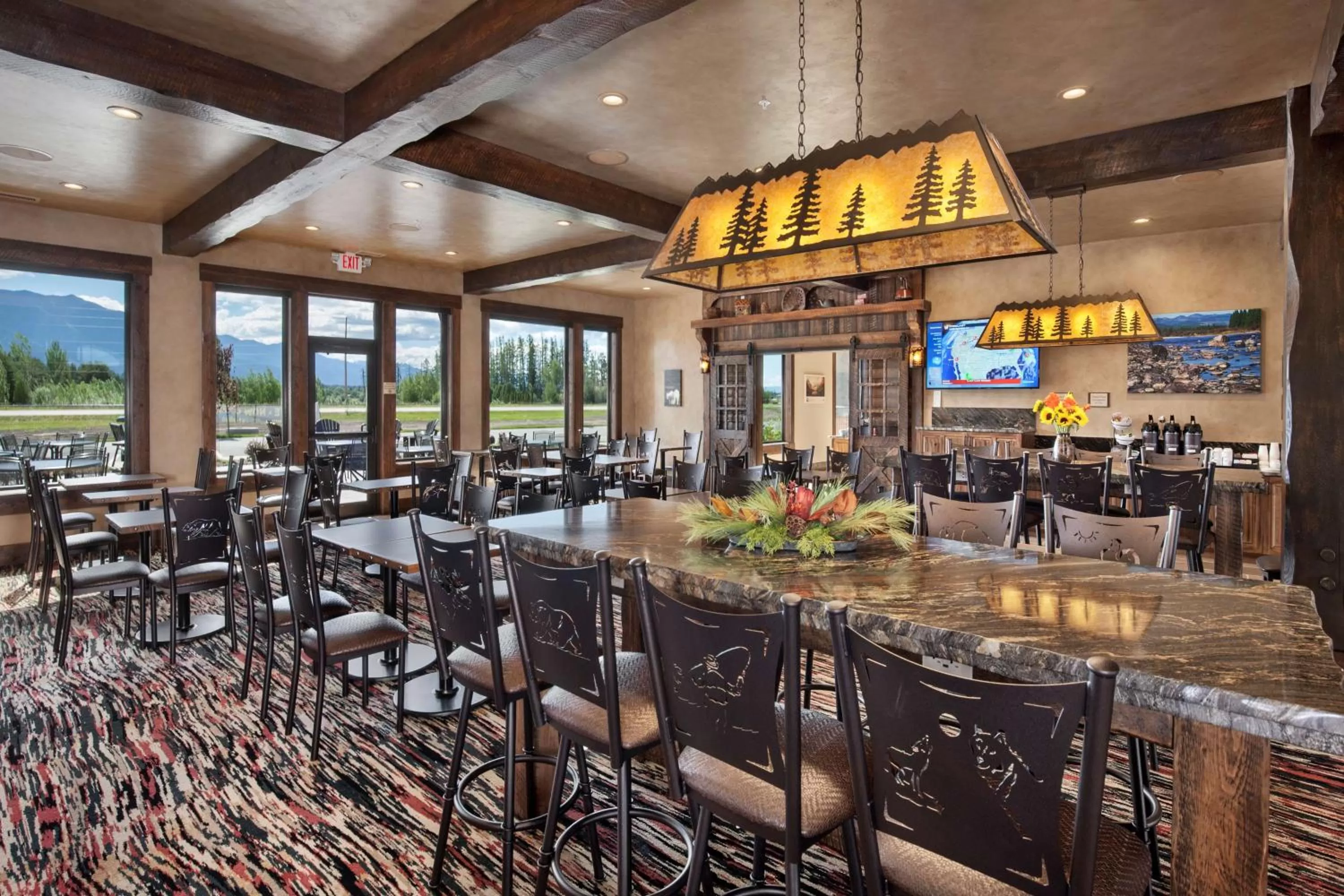 Restaurant/places to eat in Glacier International Lodge