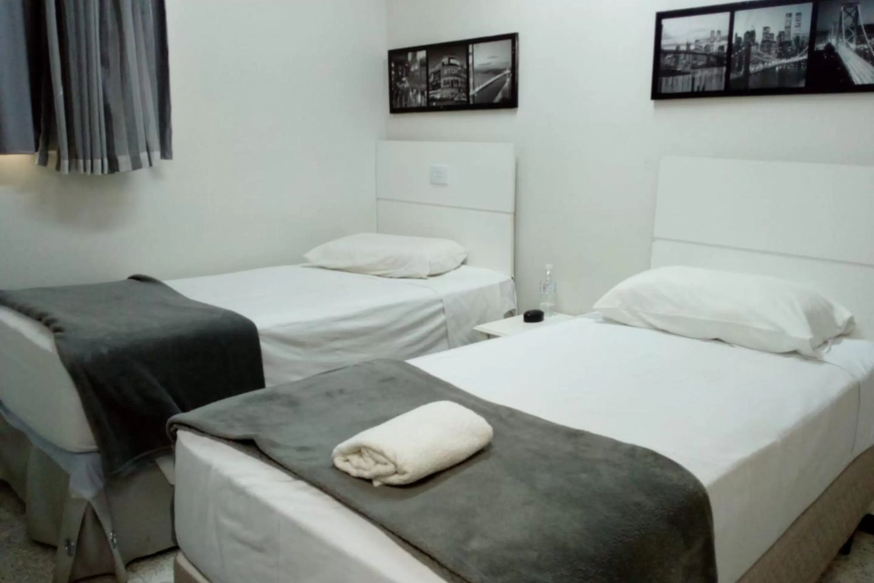 Bedroom, Bed in Compacto Hotel Alphaville Campinas