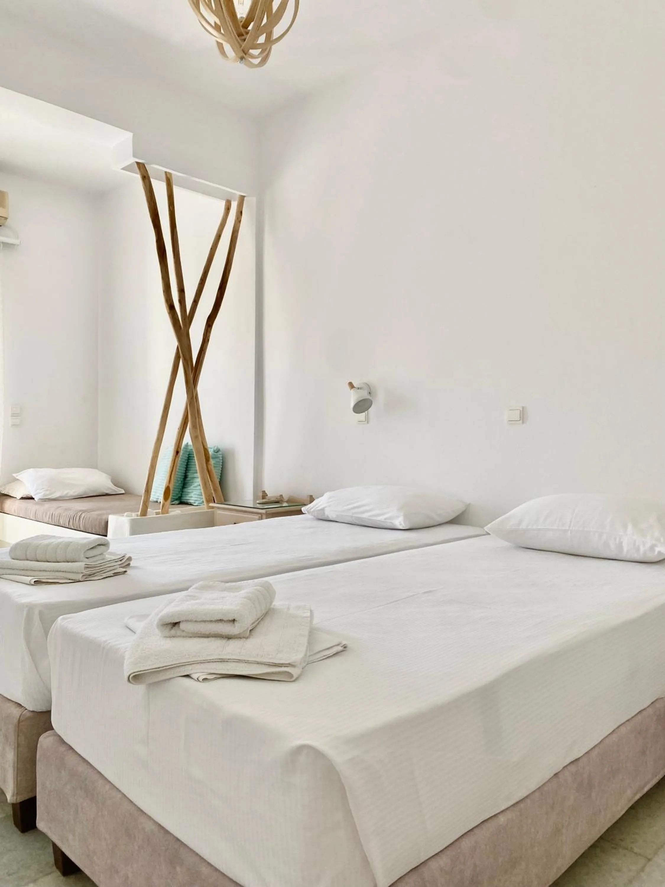 Bedroom, Bed in Fikas Hotel