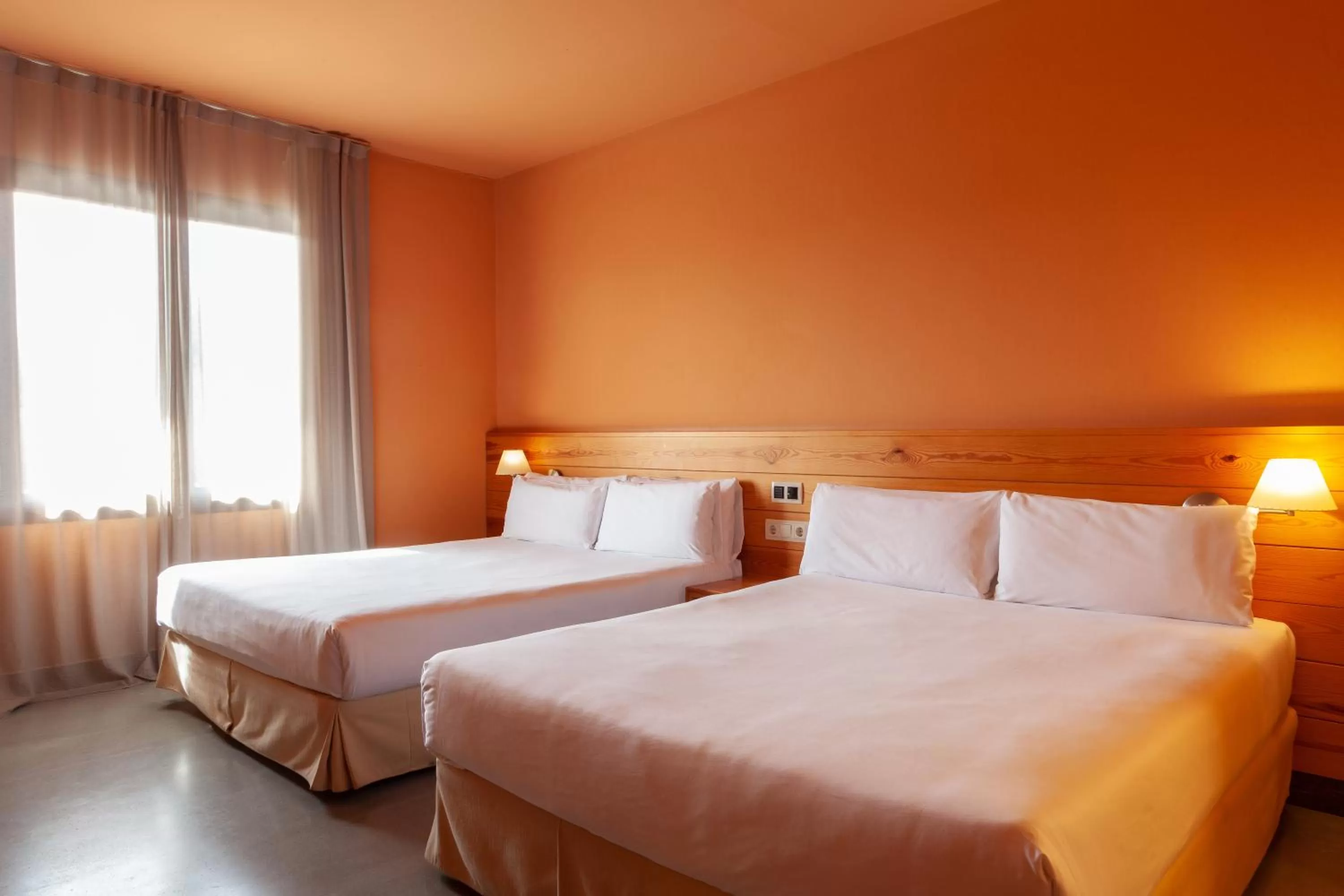 Bedroom, Bed in Montanyà