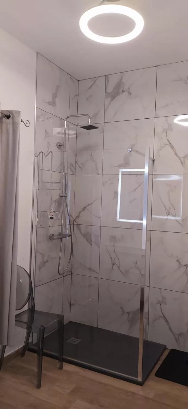 Shower, Bathroom in "La Selvetta" bed and breakfast