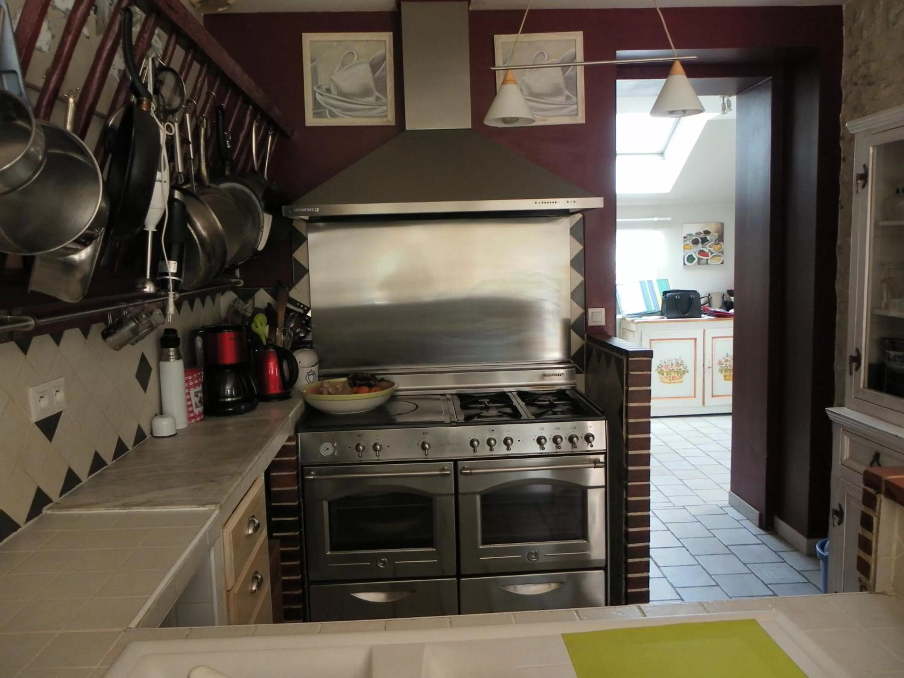 Kitchen or kitchenette in 18 châteaux et Beauval sur un rayon de 30 km