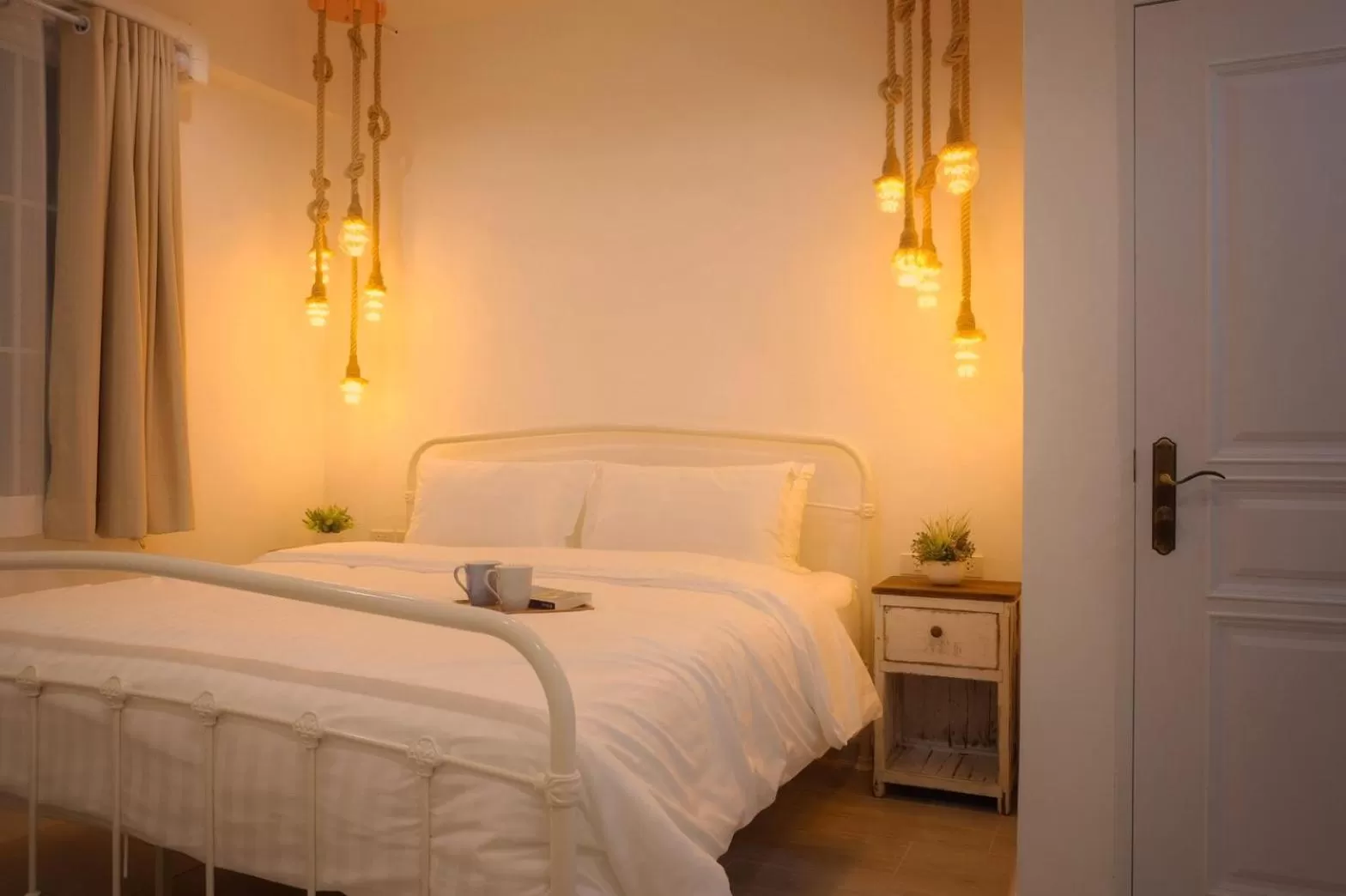 Bed in Hide and Seek Boutique Hometel