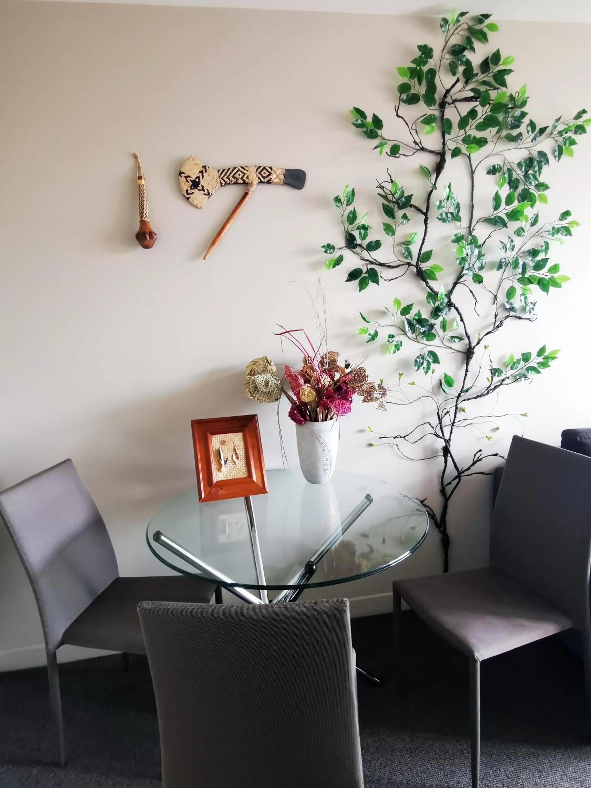 Living room in Belmont Motor Inn