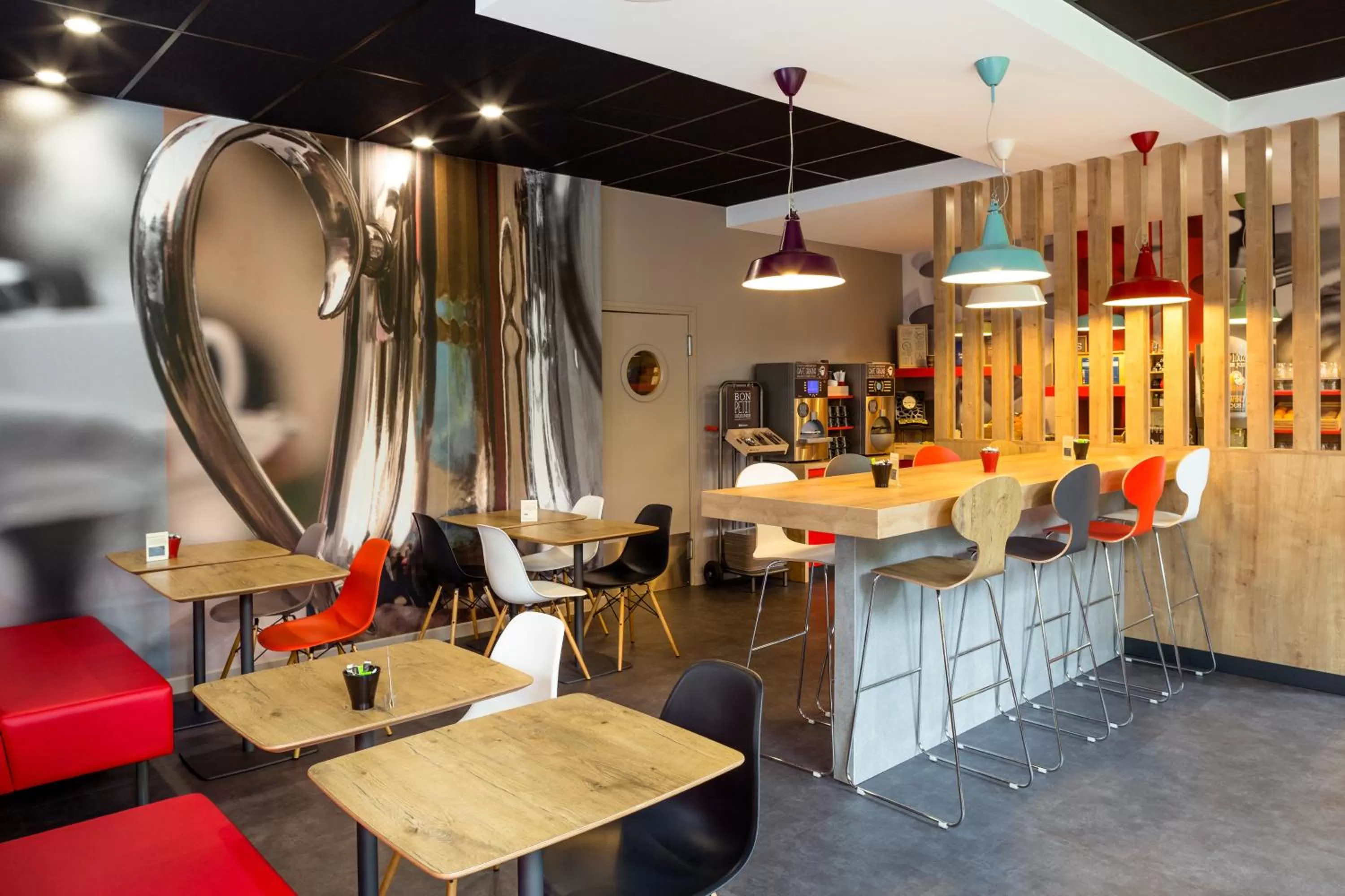 Buffet breakfast in ibis Lannion