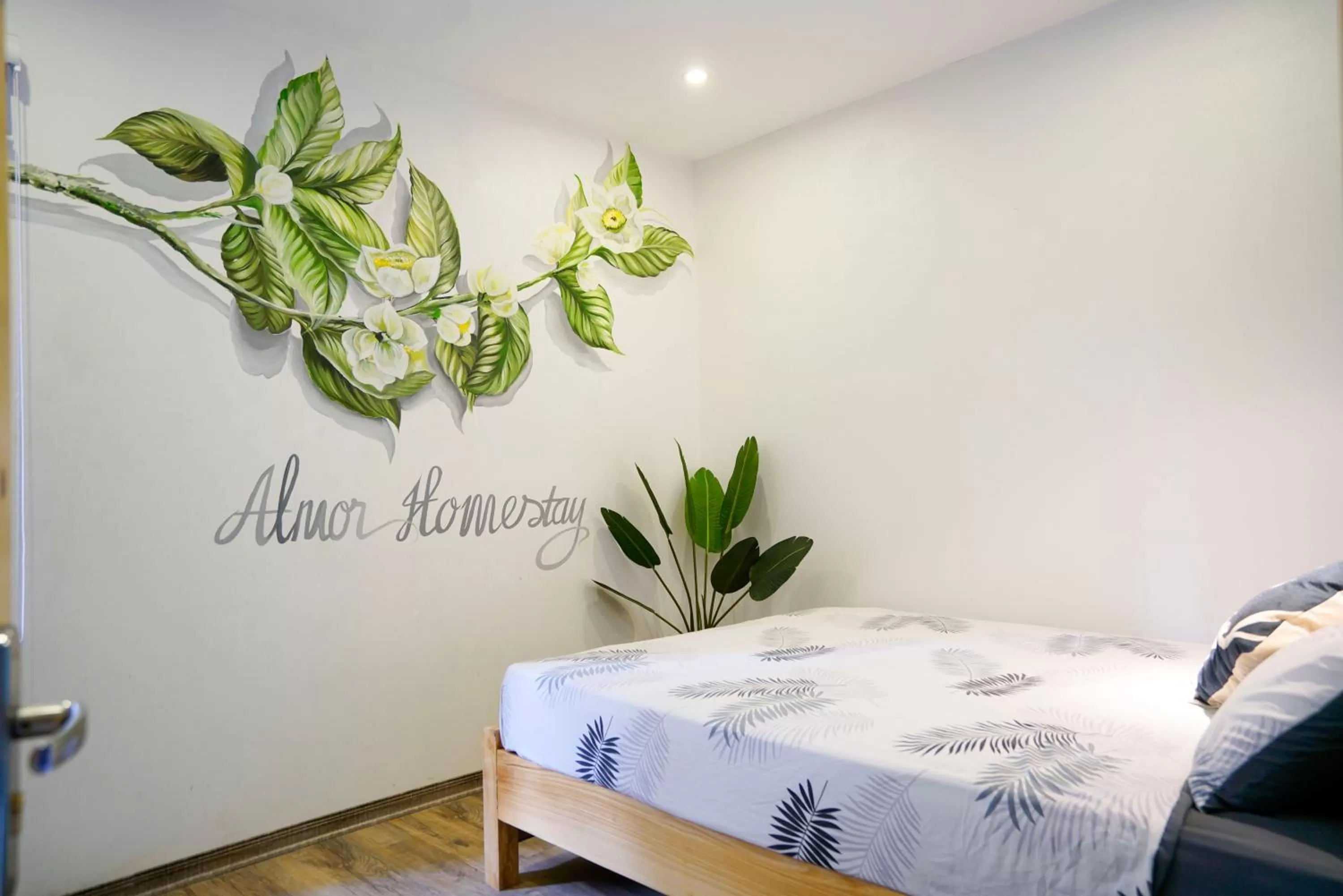 Bedroom, Dining Area in Halong bay Almorhome