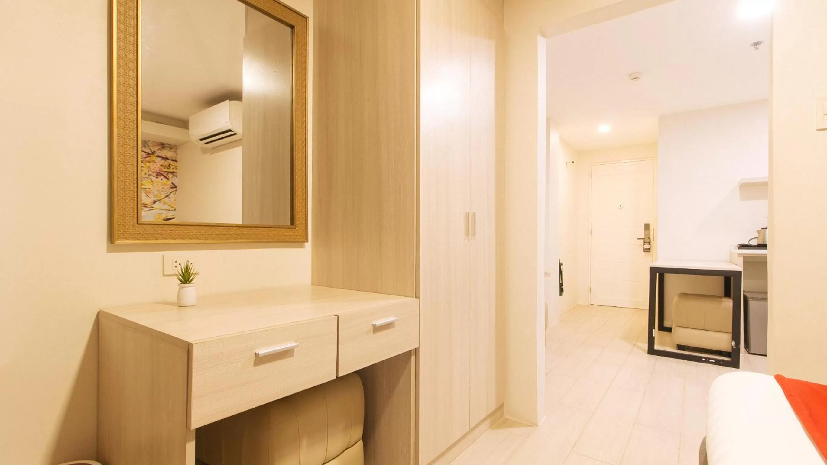 Bedroom in RedDoorz Plus at La Belle Residences Makati City