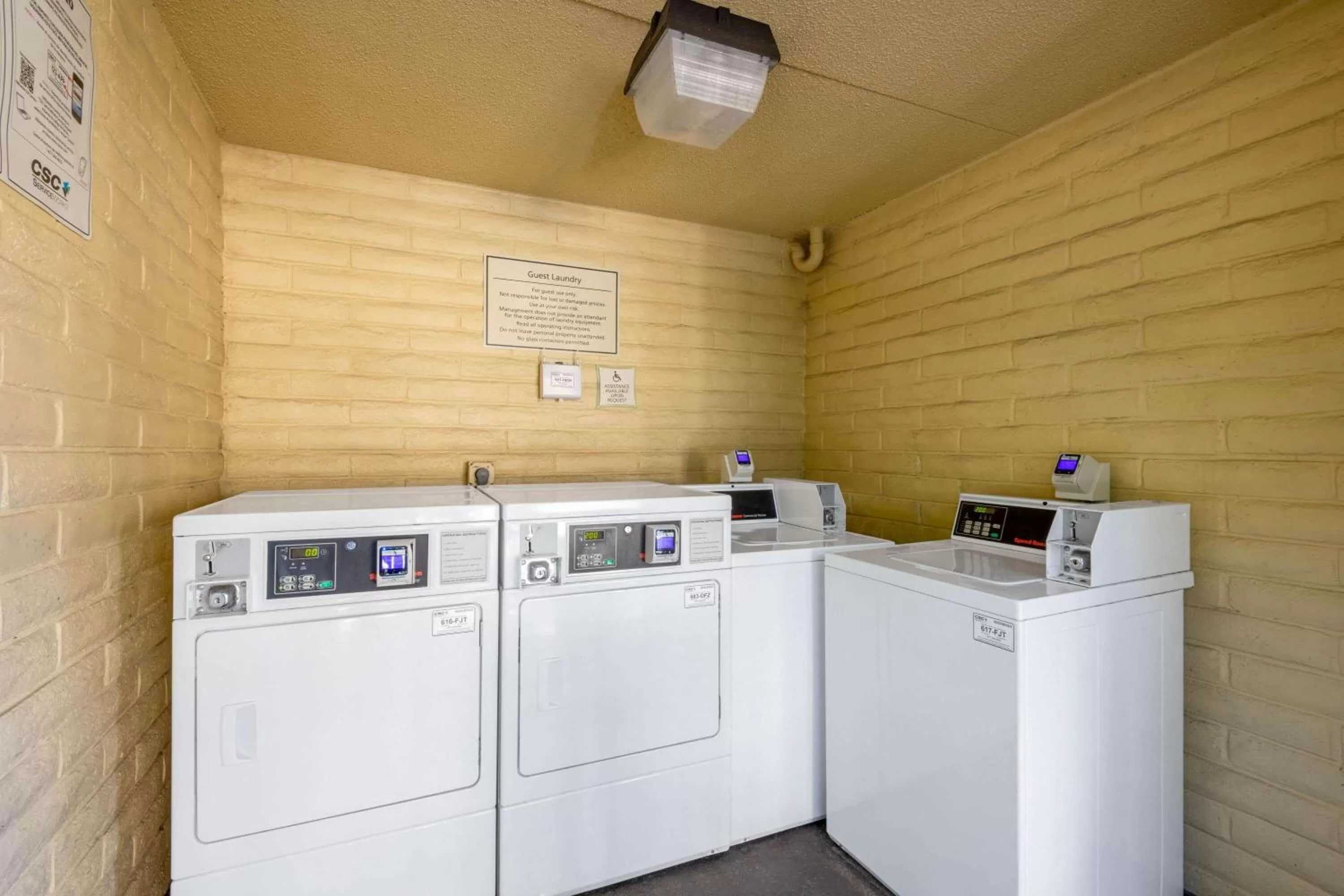 On site in La Quinta East Deerfield Beach - Boca Raton