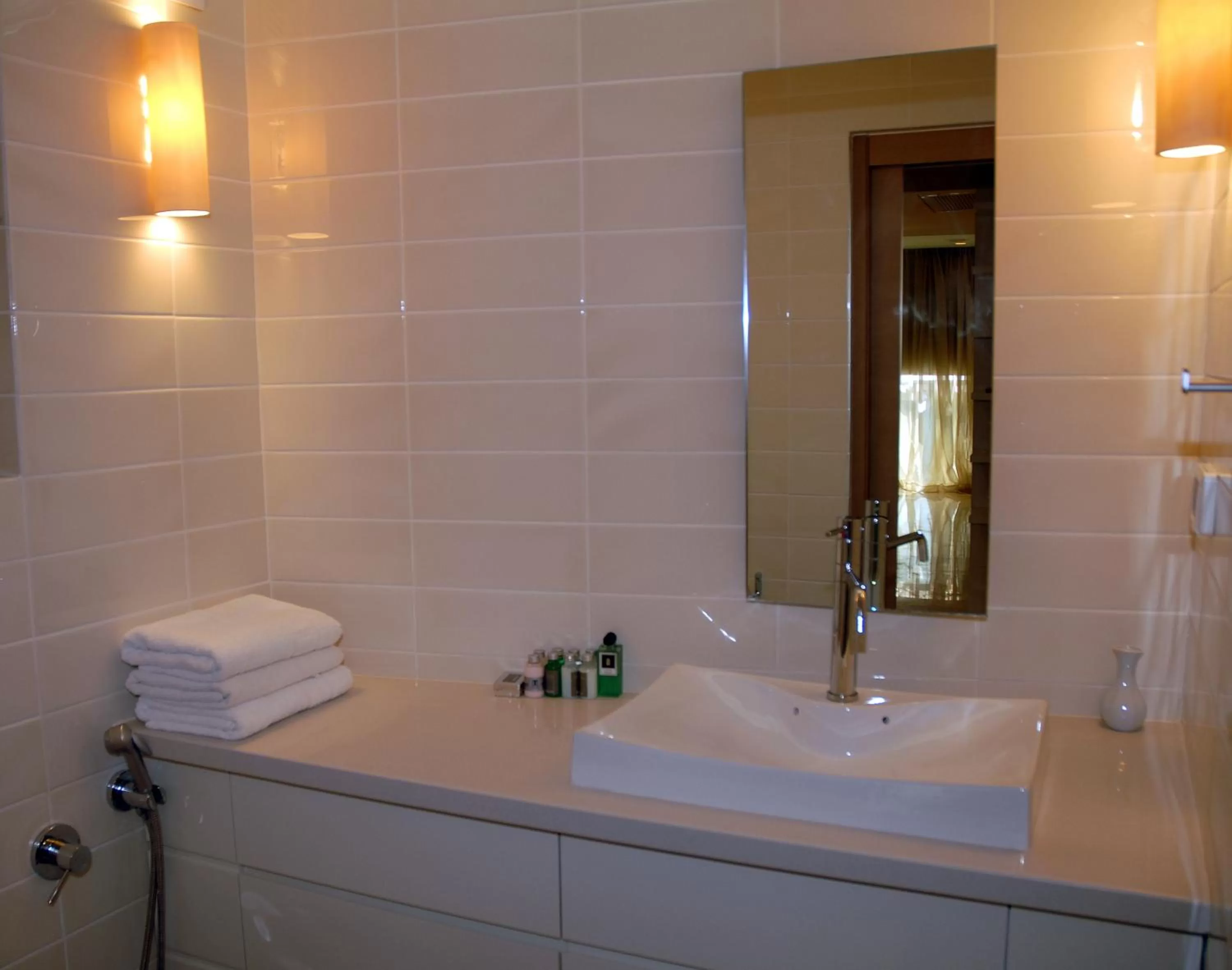 Bathroom in Raphael Apartments