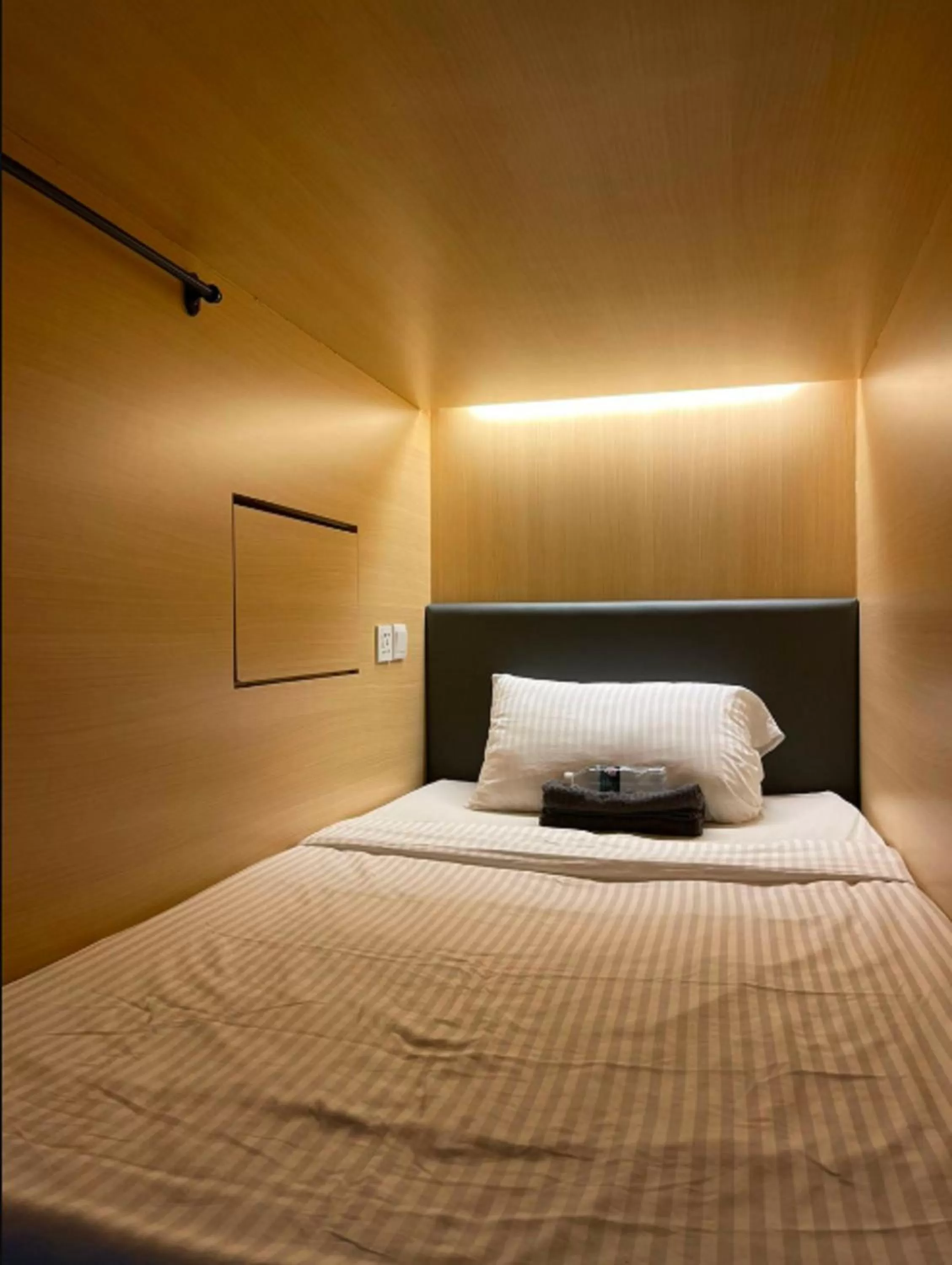 Bed in OYO 89809 Sogor Girls Dormitory Female Only