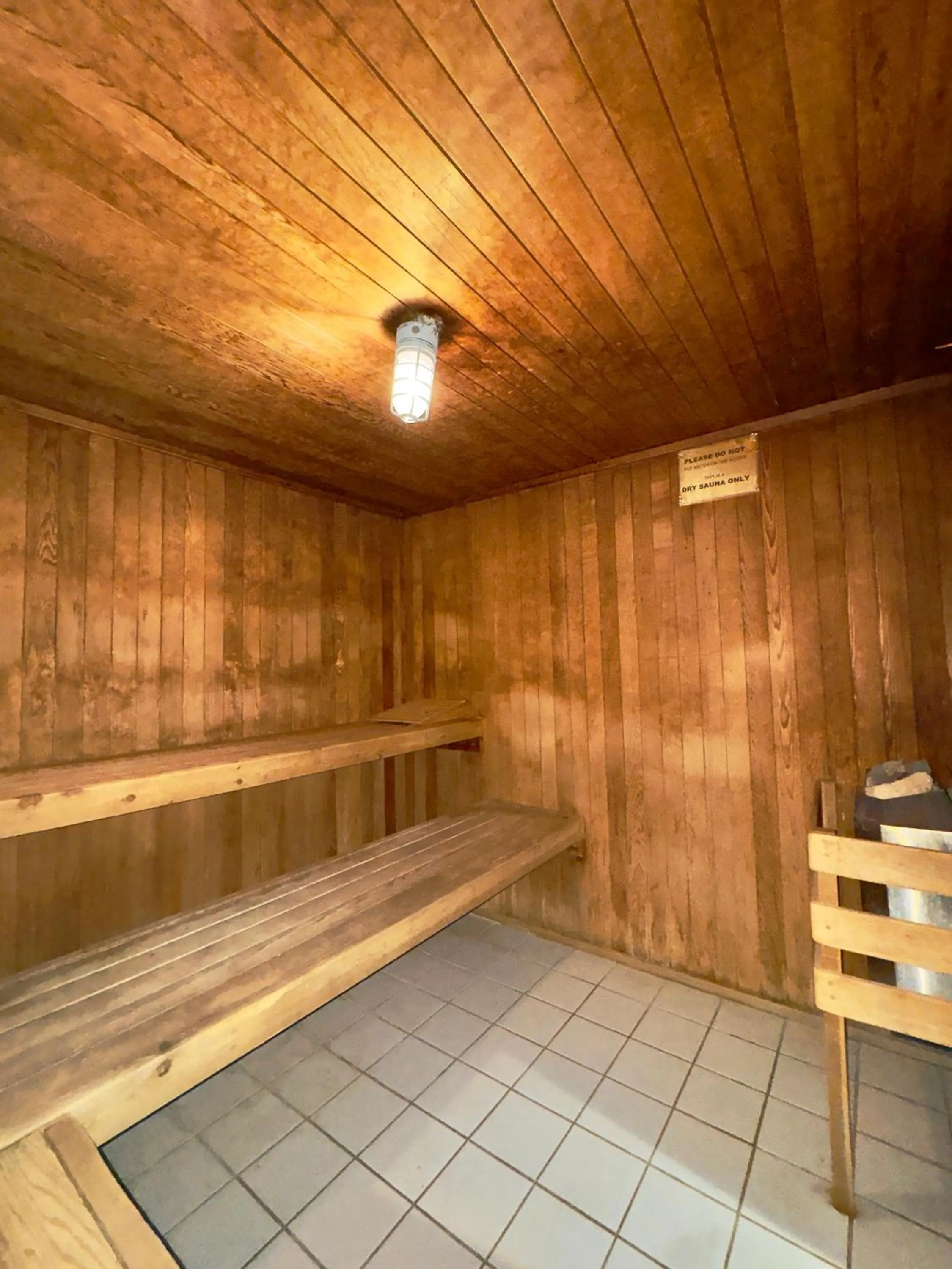 Sauna in Divya Sutra Plaza and Conference Centre, Vernon, BC