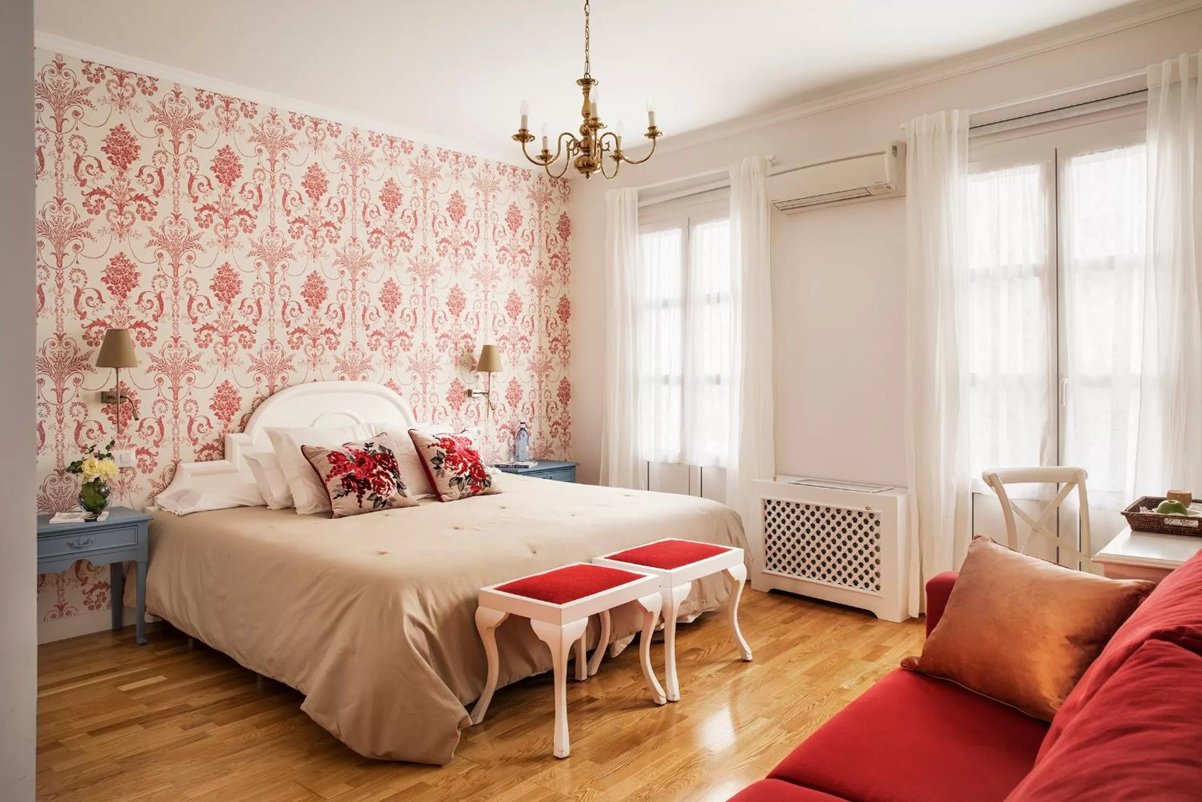 Photo of the whole room, Bed in Hotel Infanta Isabel by Recordis Hotels