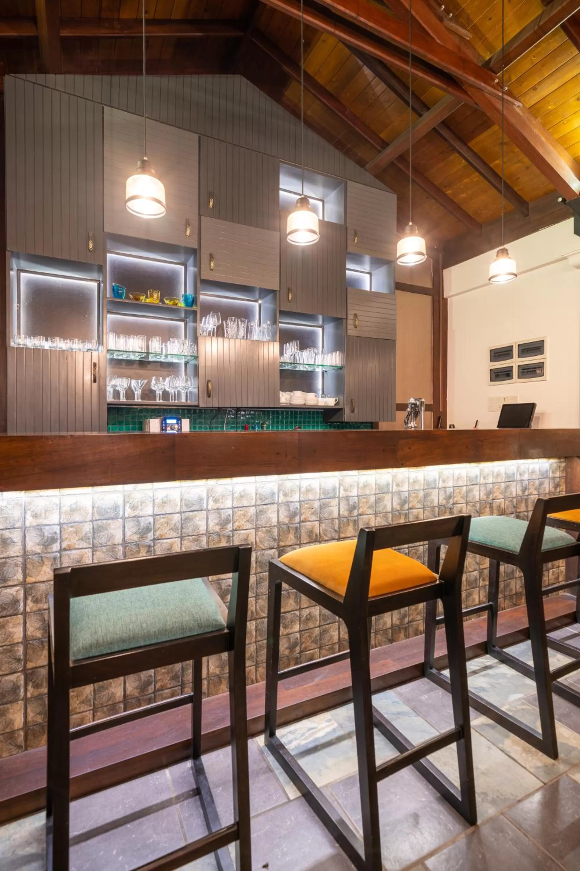 Restaurant/places to eat in Triple O Six