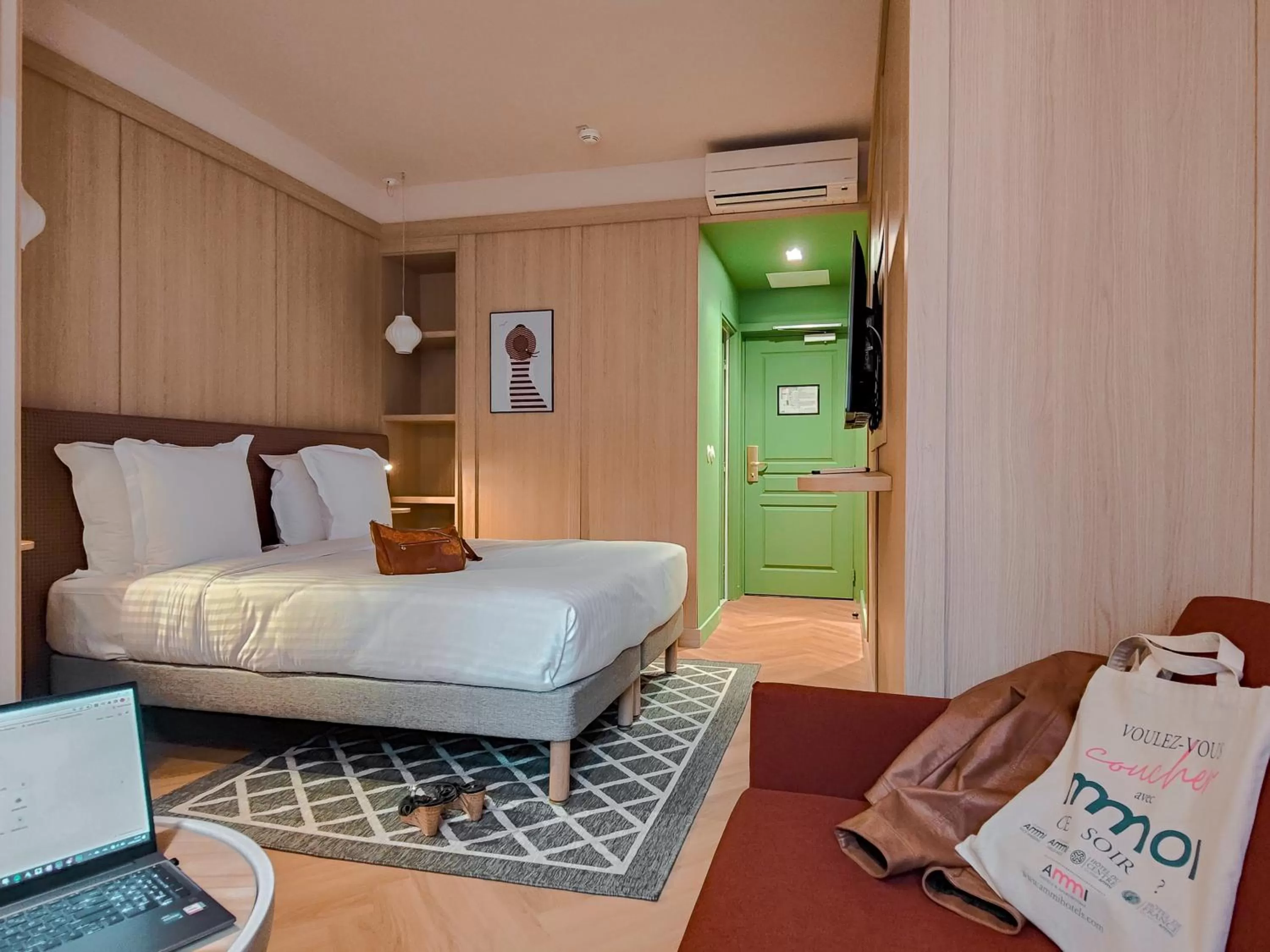 Photo of the whole room, Bed in Hotel Aparthotel AMMI Nice Lafayette