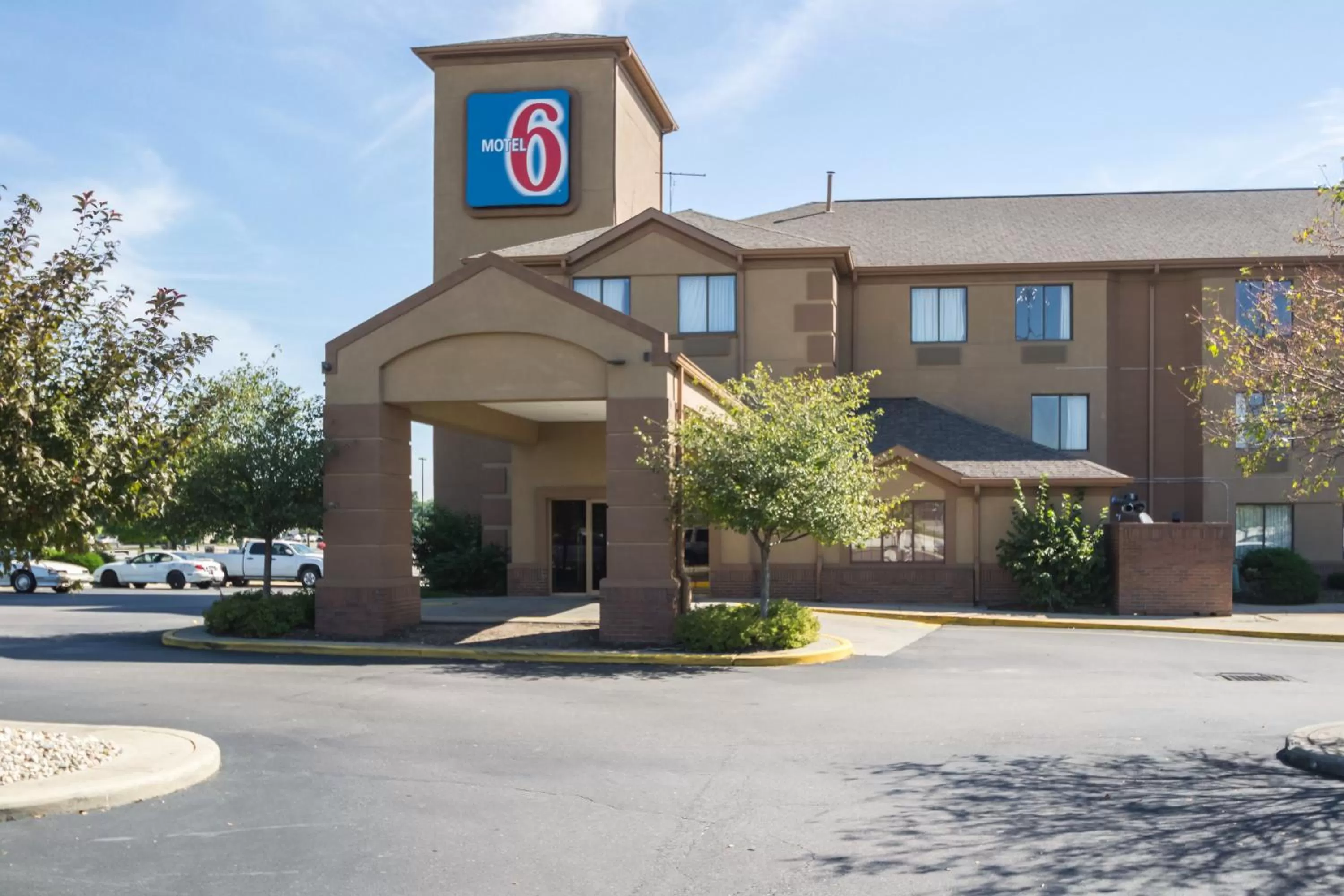 Facade/entrance in Motel 6-Indianapolis, IN - Airport