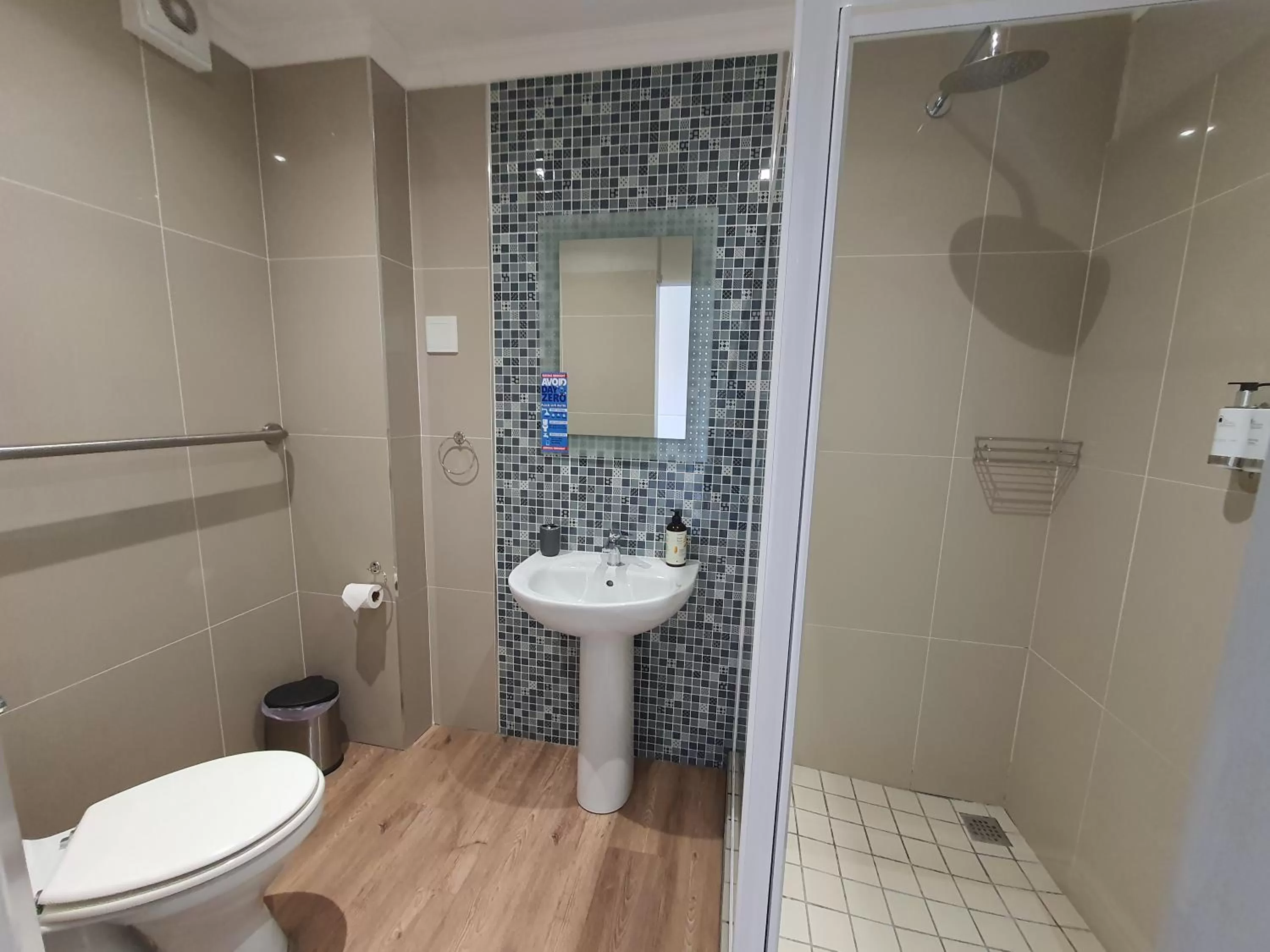 Bathroom in Riverview Guesthouse East London