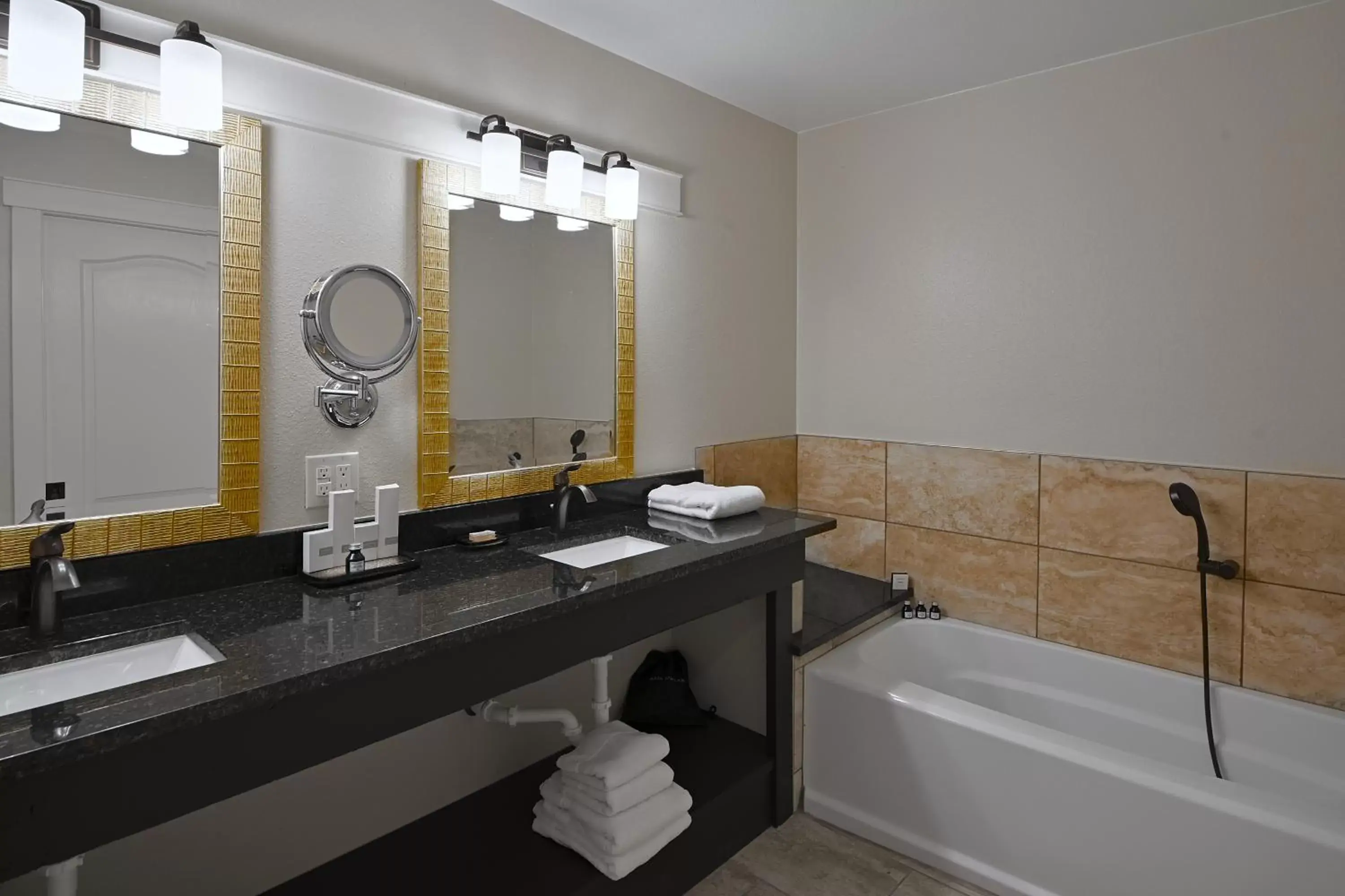 One-Bedroom Villa in Carter Creek Winery Resort & Spa One-Bedroom Villa in Carter Creek Winery Resort & Spa