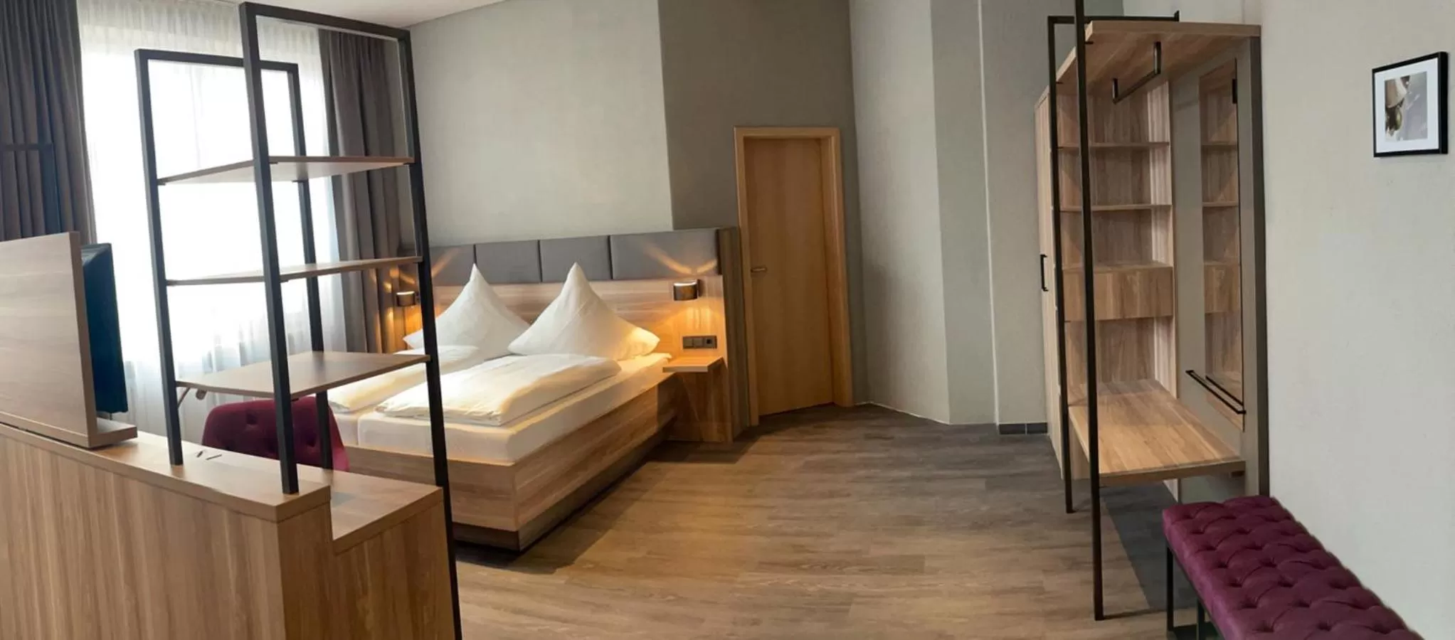 Photo of the whole room, Bed in Hotel DAS BISCHOF