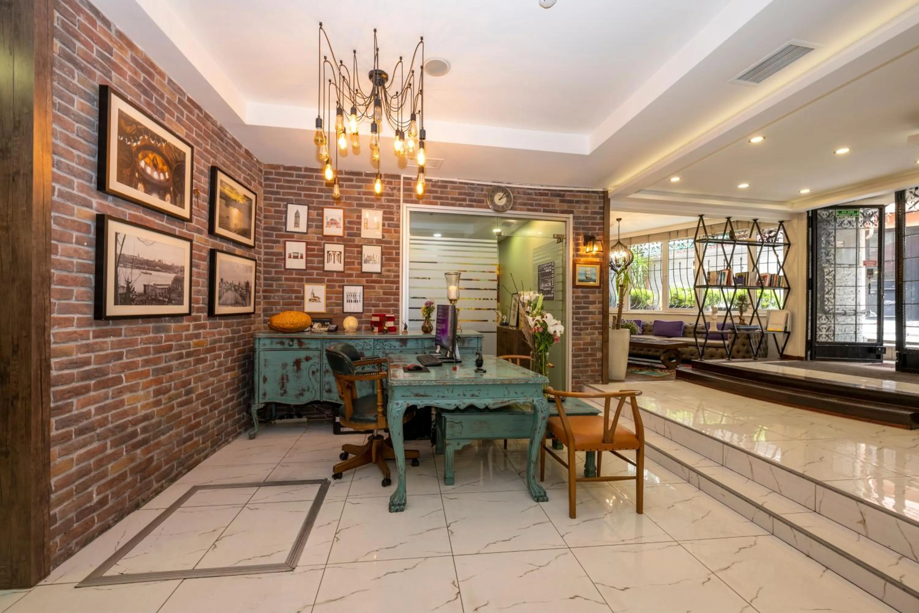 Lobby or reception in The Marions Suite istanbul Special Category Taksim