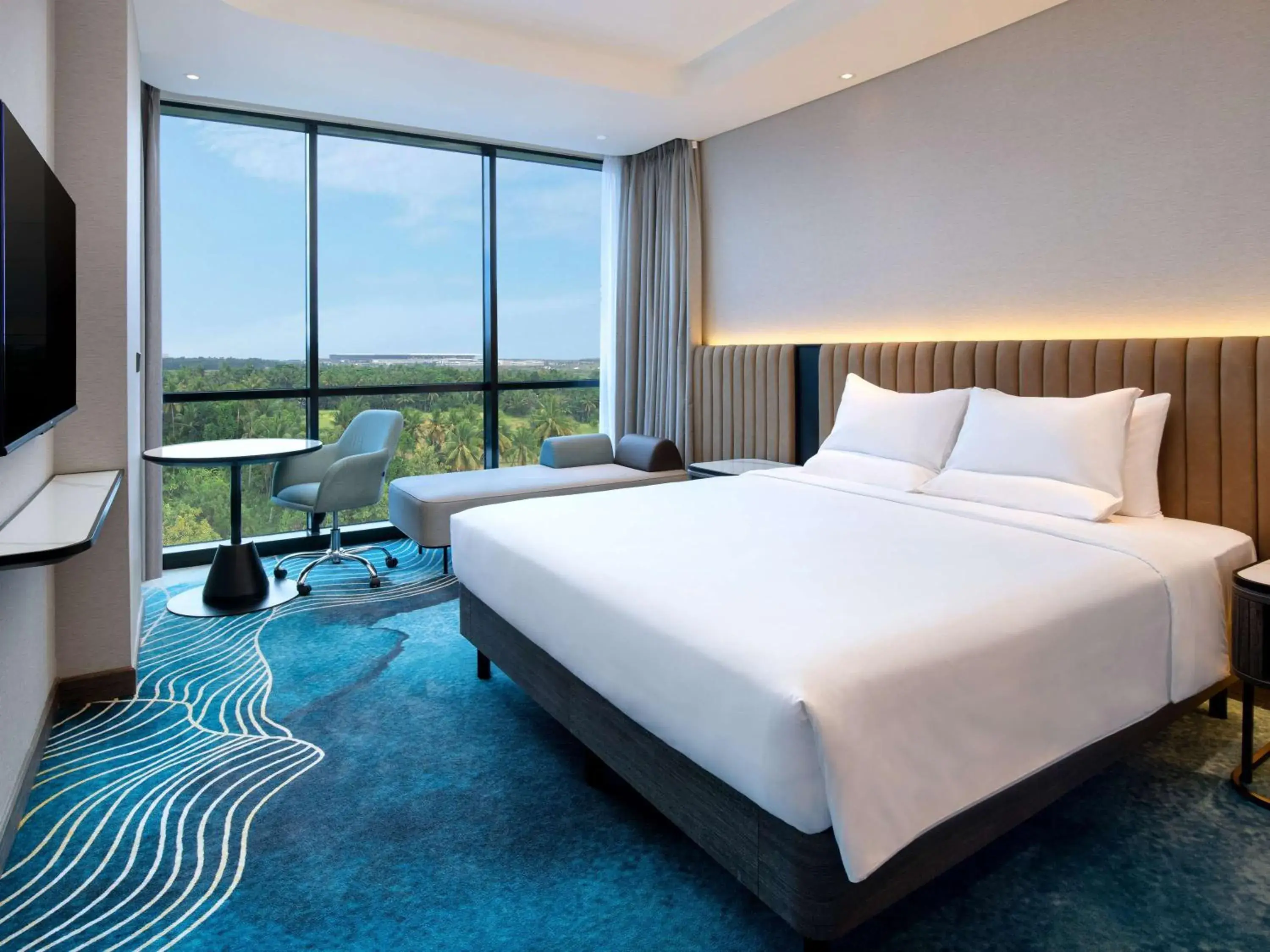 Superior King Room in Novotel Yogyakarta International Airport Kulon Progo Superior King Room in Novotel Yogyakarta International Airport Kulon Progo