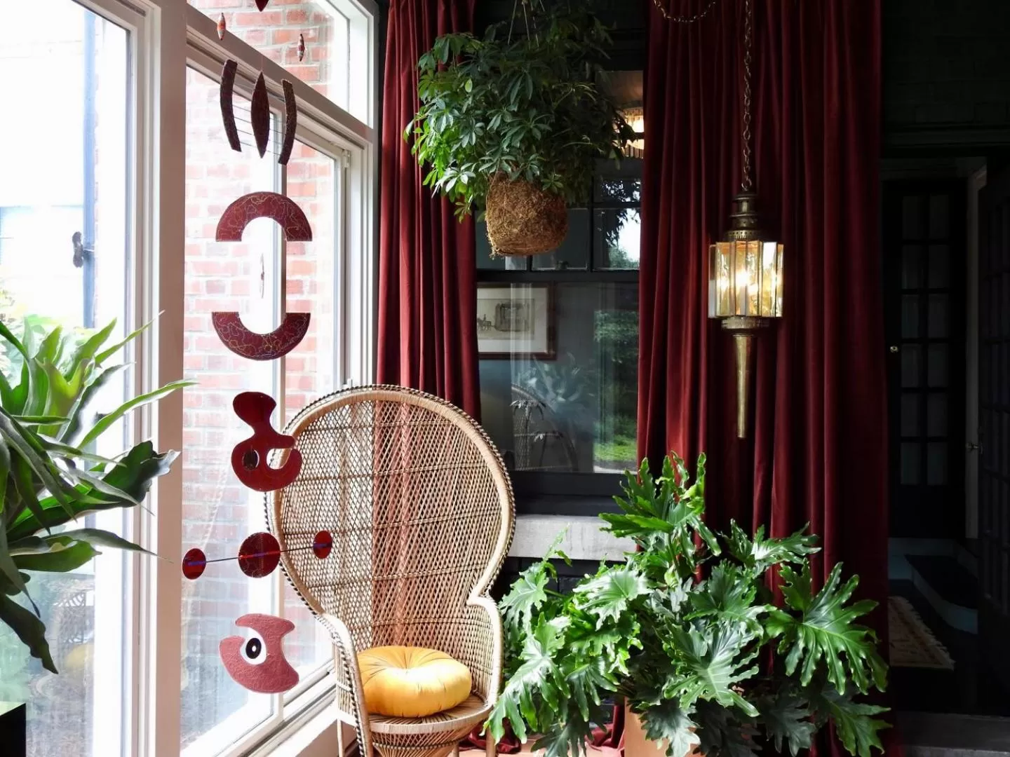 Lounge or bar in The Truitt