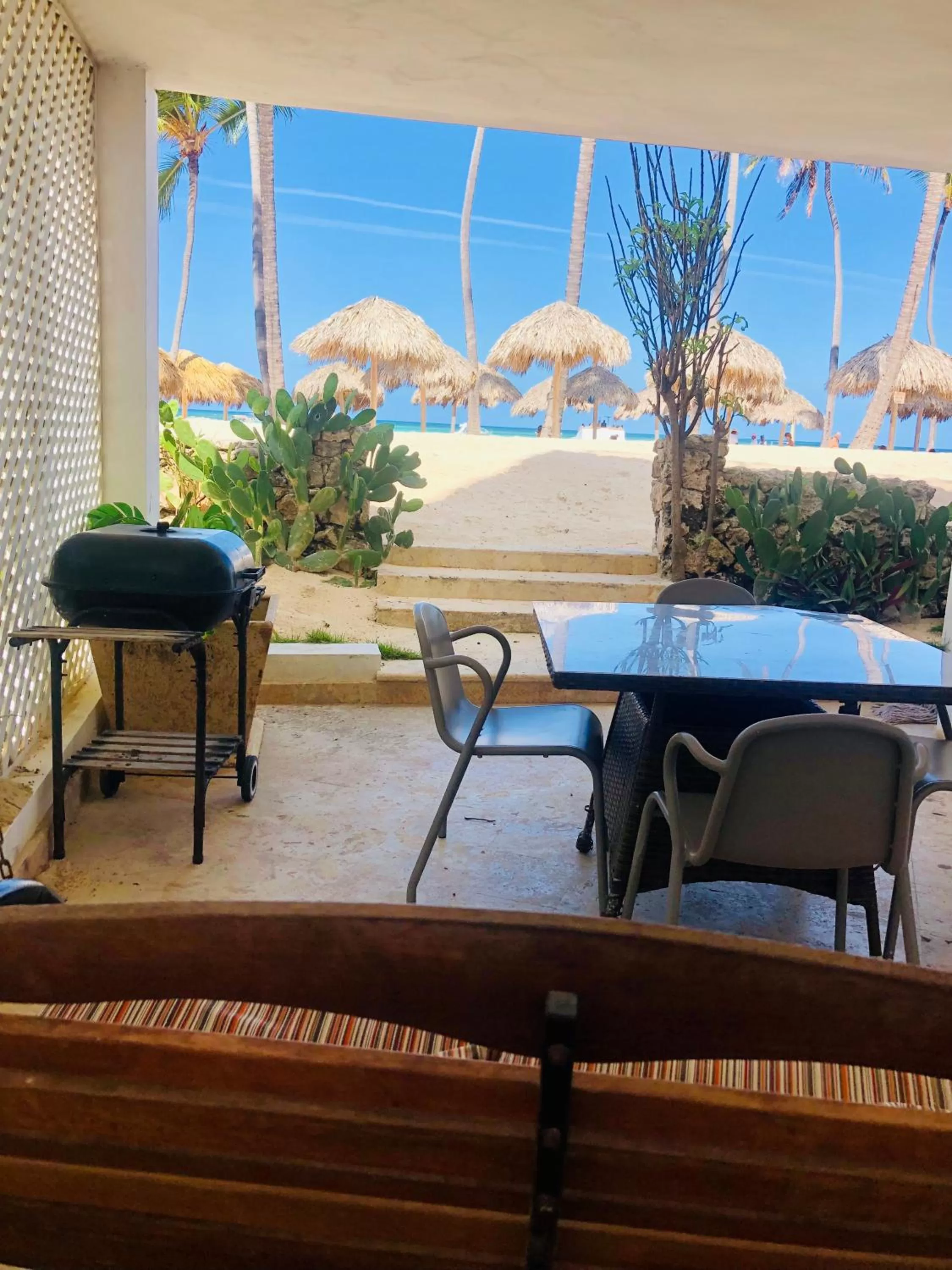 Los Corales Luxury Villas Beach Club and Spa