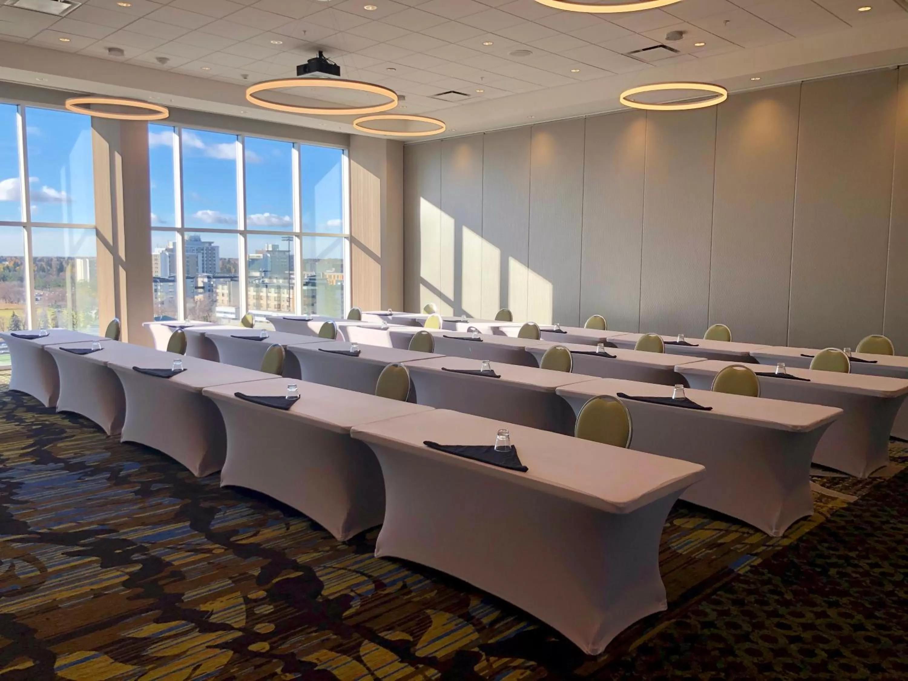 Banquet/Function facilities in Holiday Inn Express & Suites - Saskatoon East - University by IHG