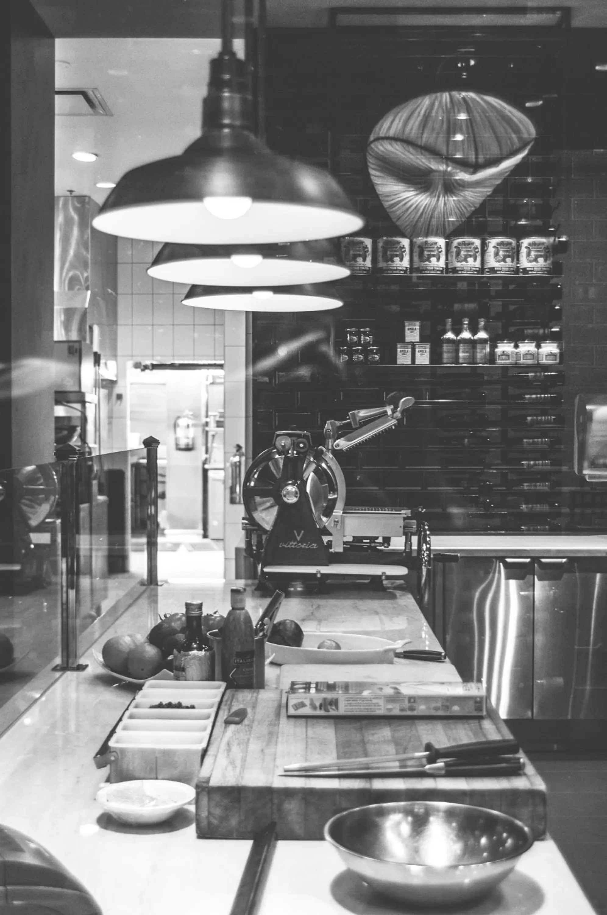 Restaurant/places to eat in Century Plaza Hotel