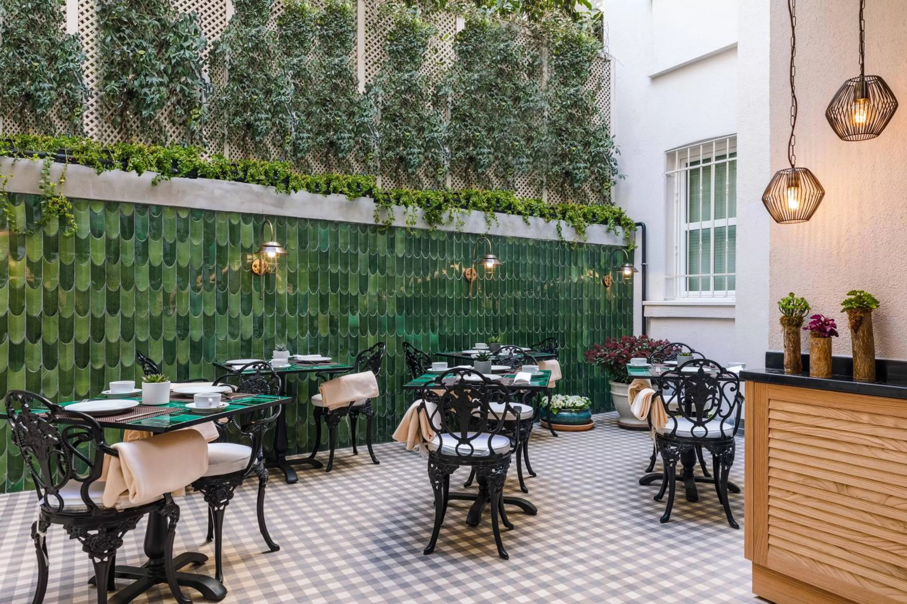 Restaurant/places to eat in The Soul Istanbul Hotel