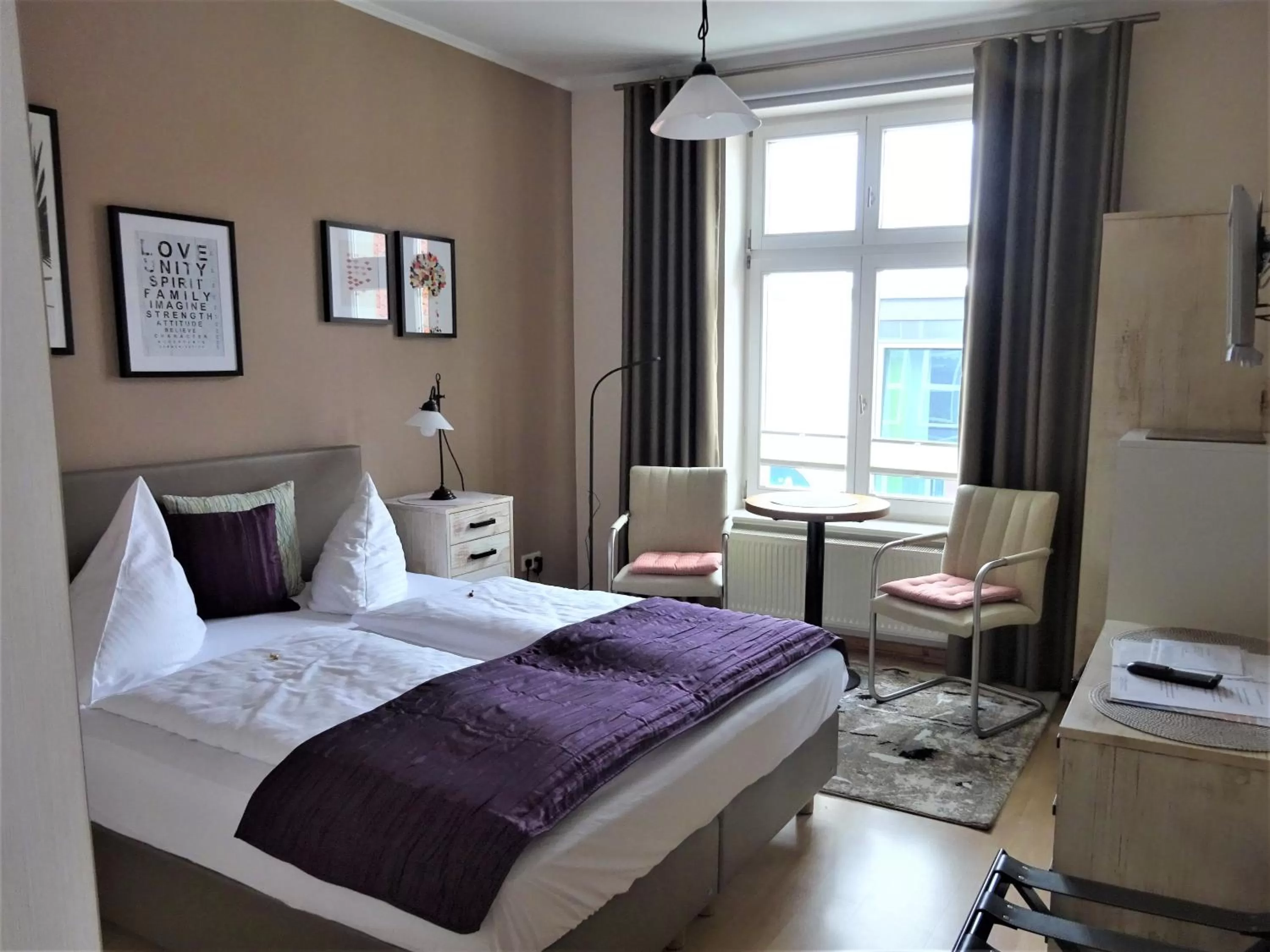 Bed in Pension Zur Fährbrücke