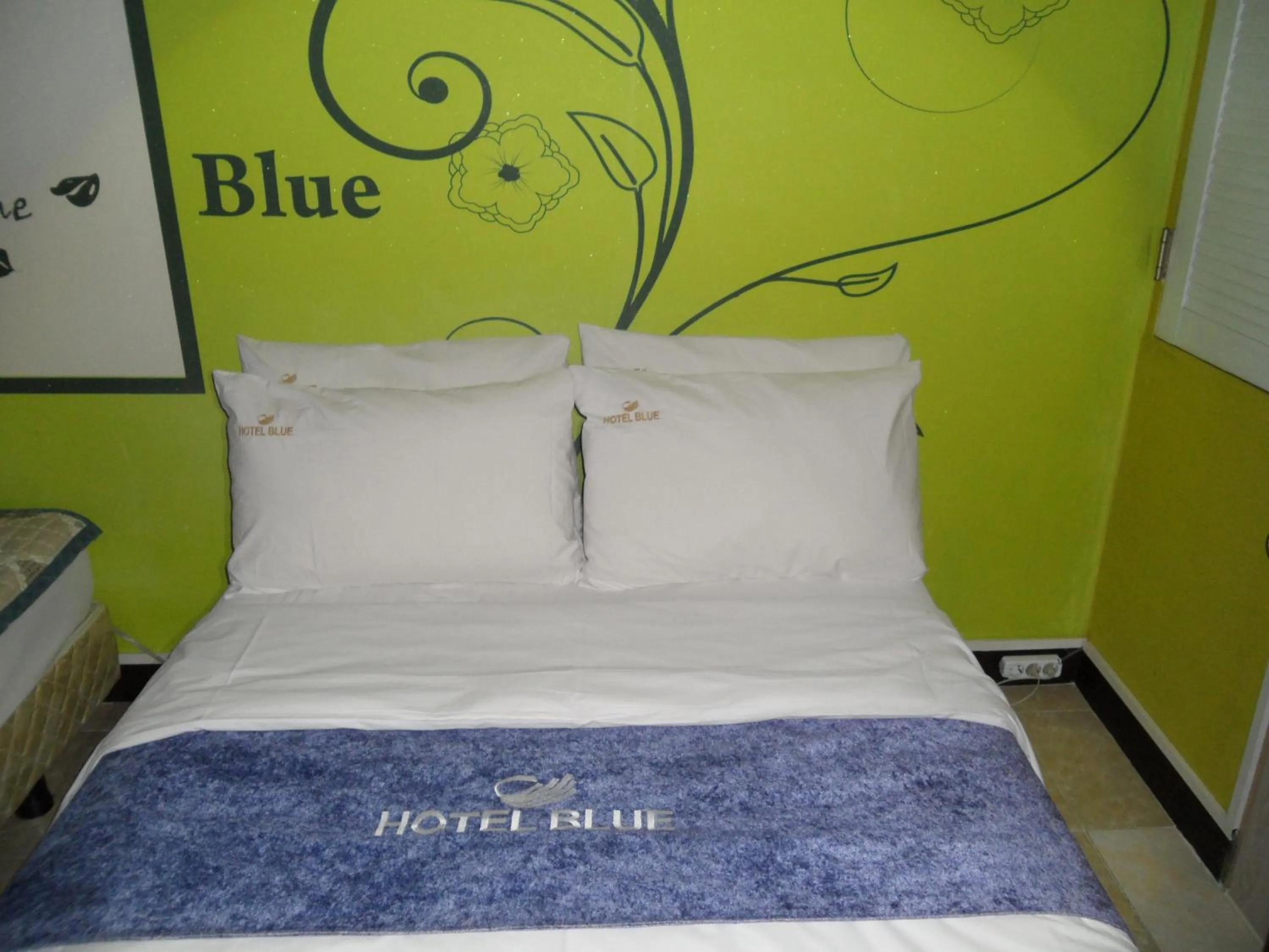Bedroom, Bed in Songdo Blue Hotel