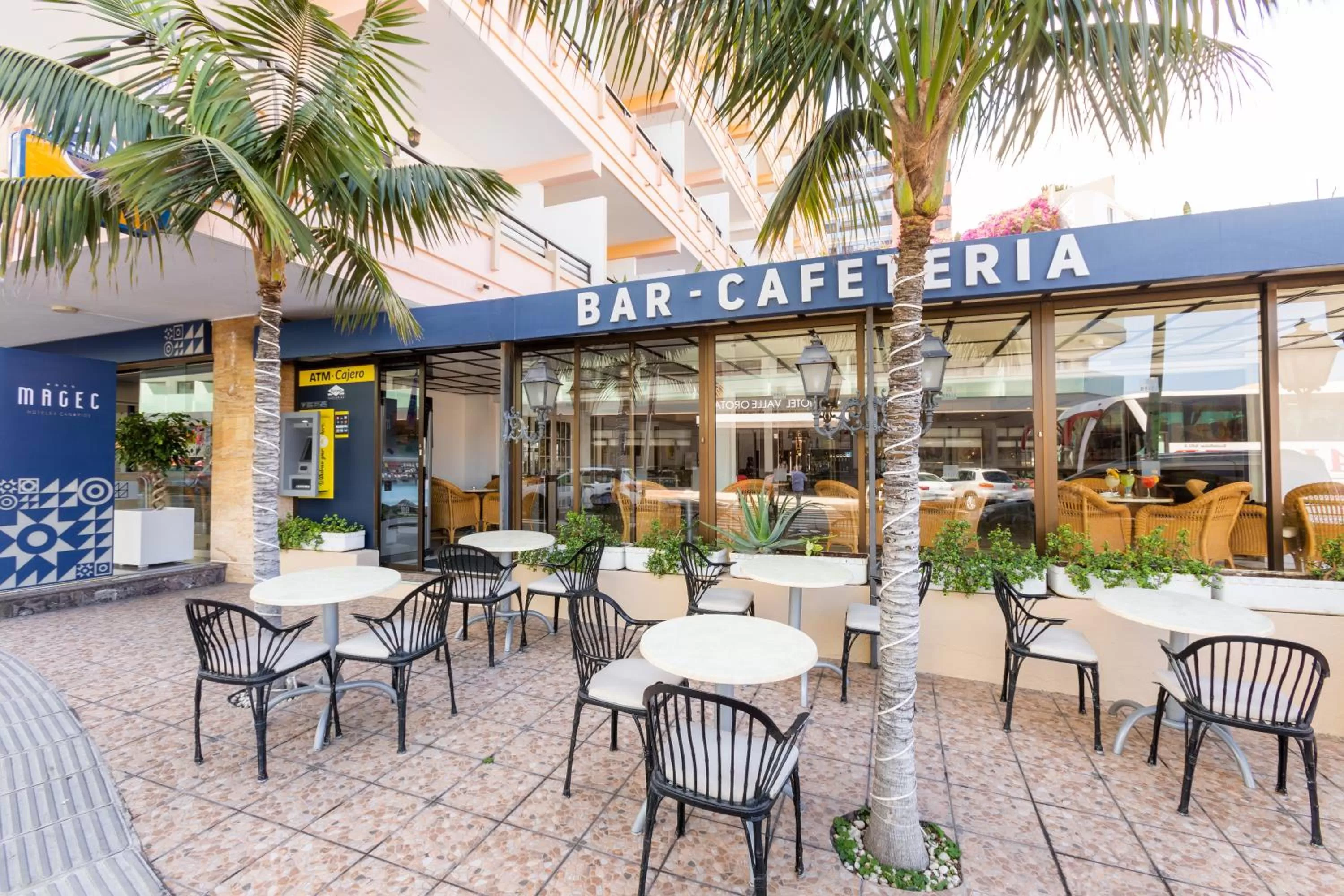 Lounge or bar in HC Hotel Magec