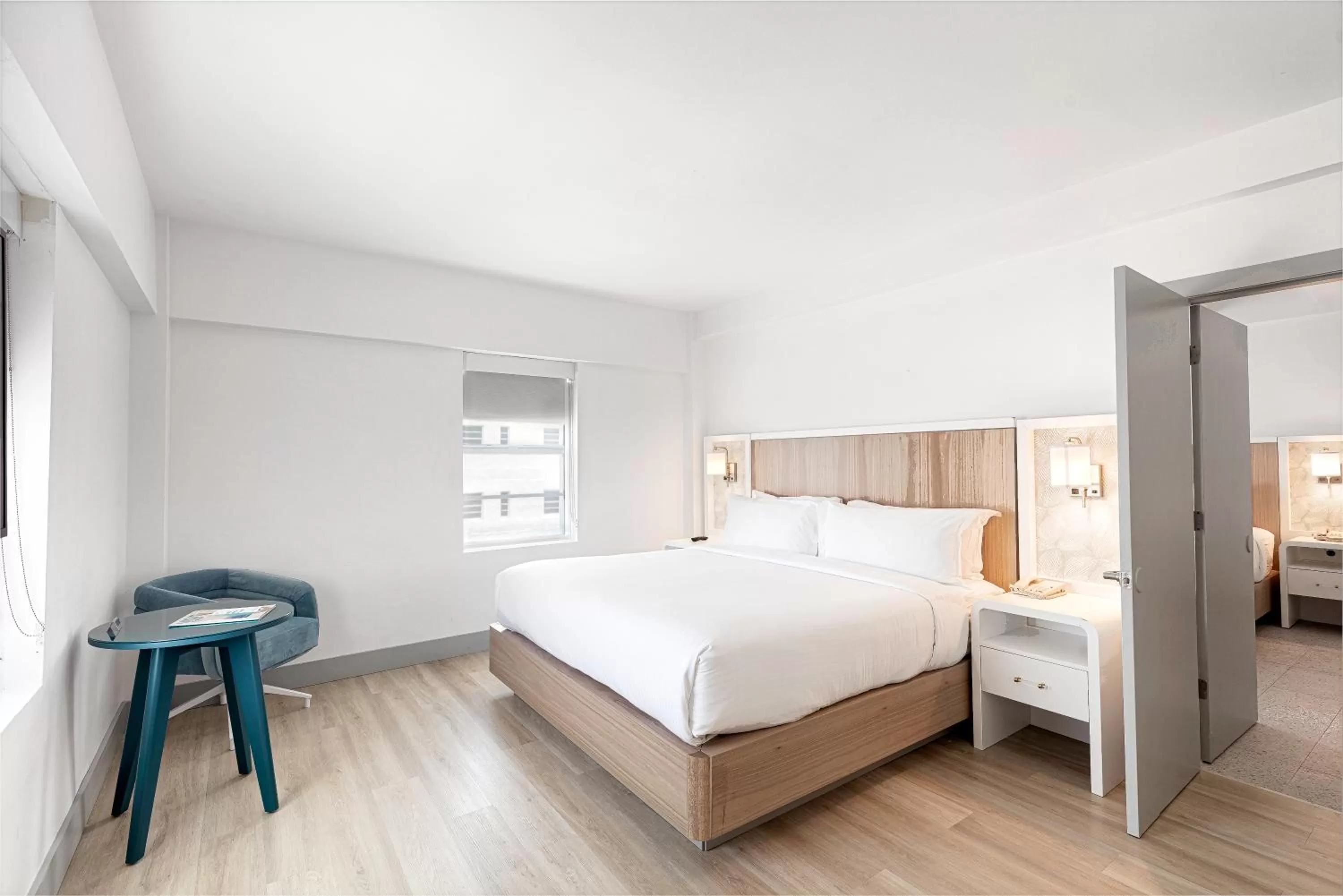 Bed in Townhouse by Luxurban