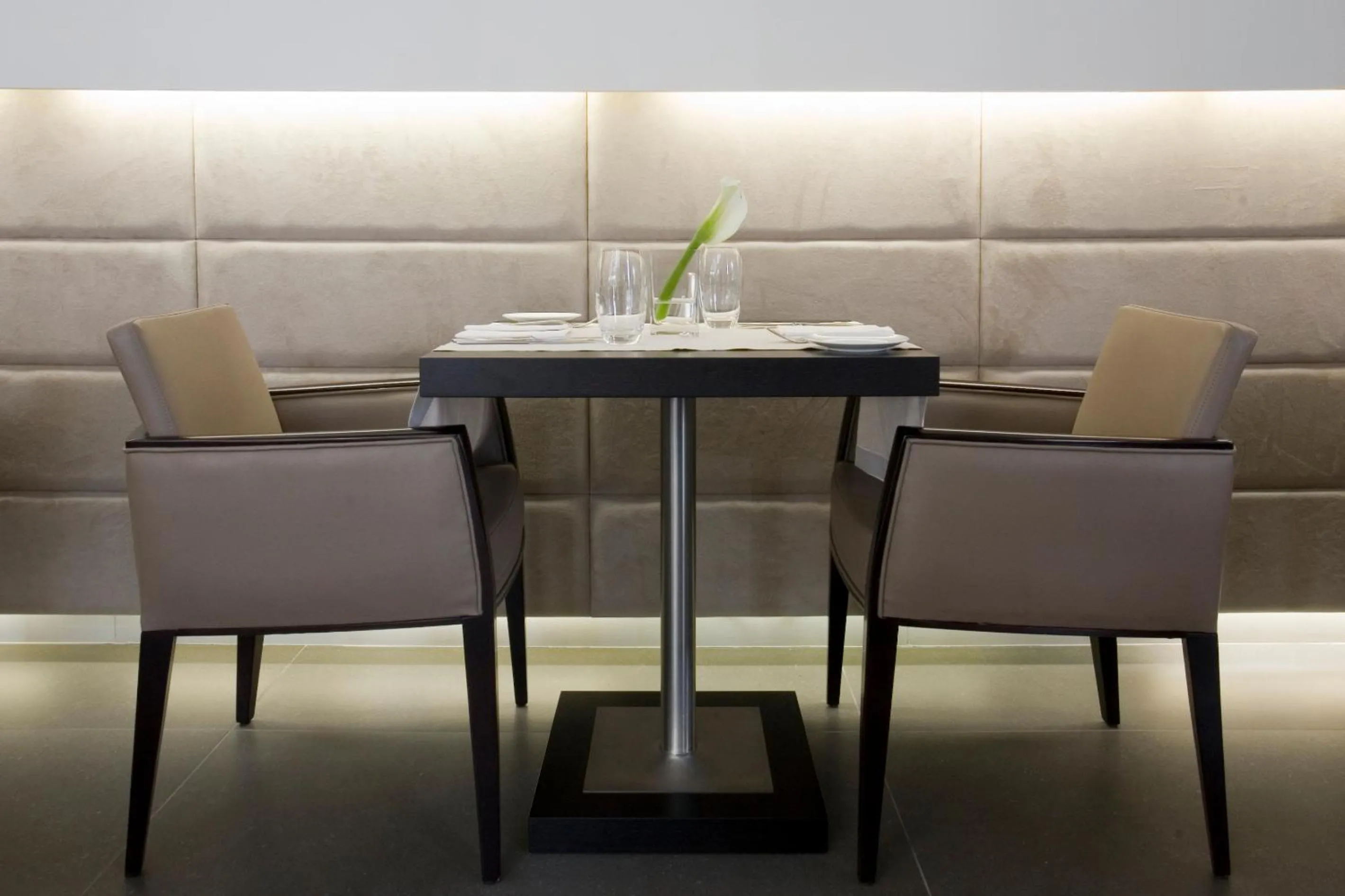 Restaurant/places to eat in O&B Athens Boutique Hotel