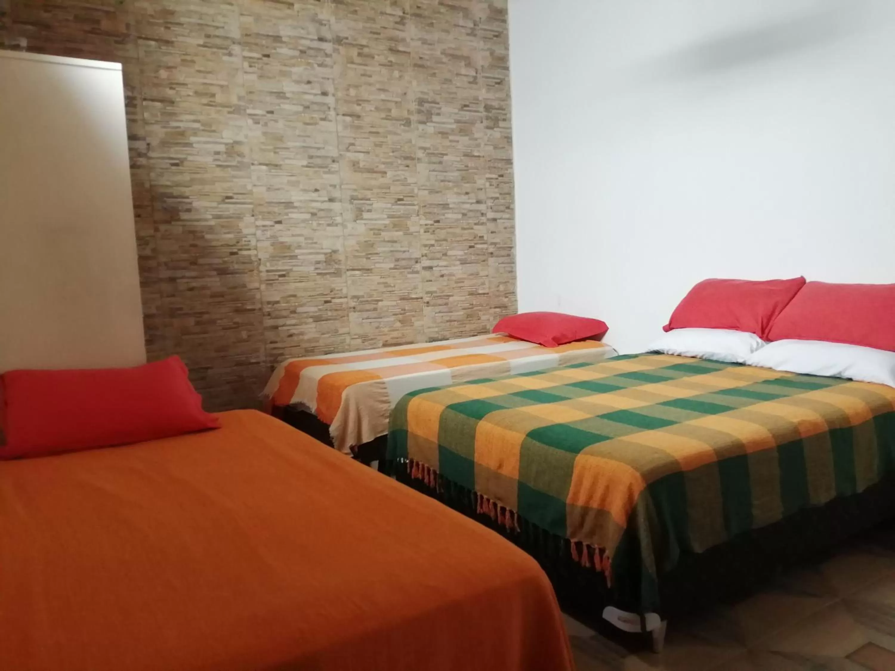 Photo of the whole room, Bed in Granados B&B