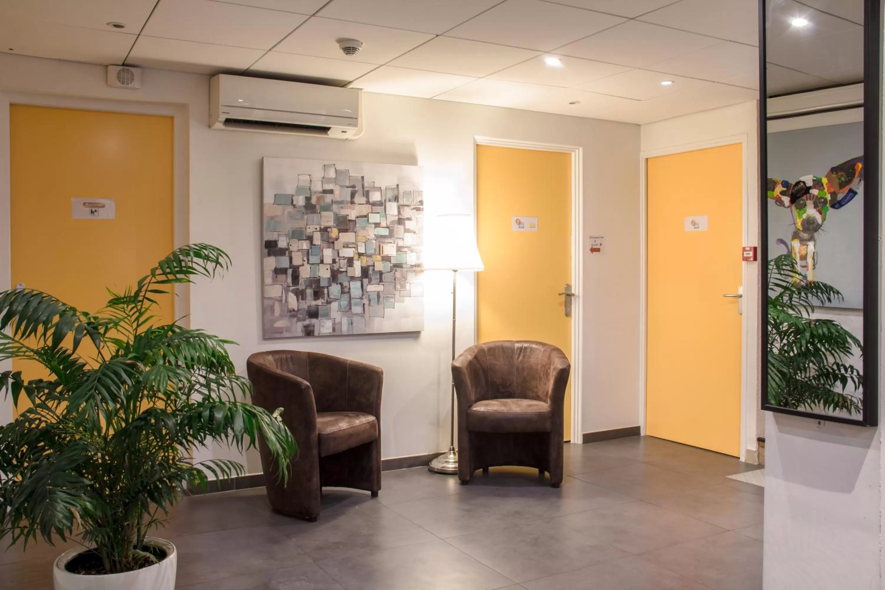 Lobby or reception in Hôtel Lapeyronie