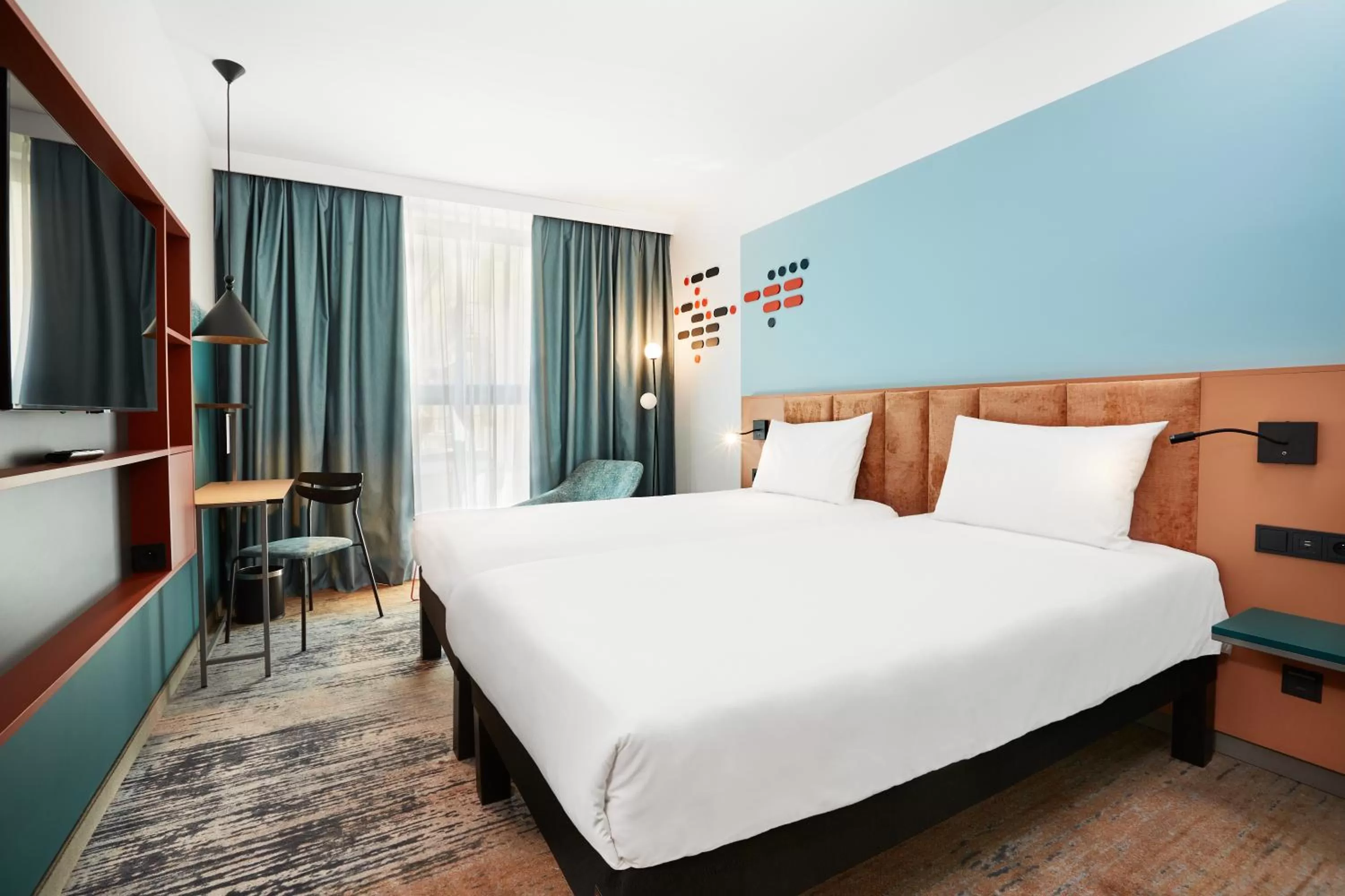 Photo of the whole room, Bed in ibis Styles Kraków Centrum