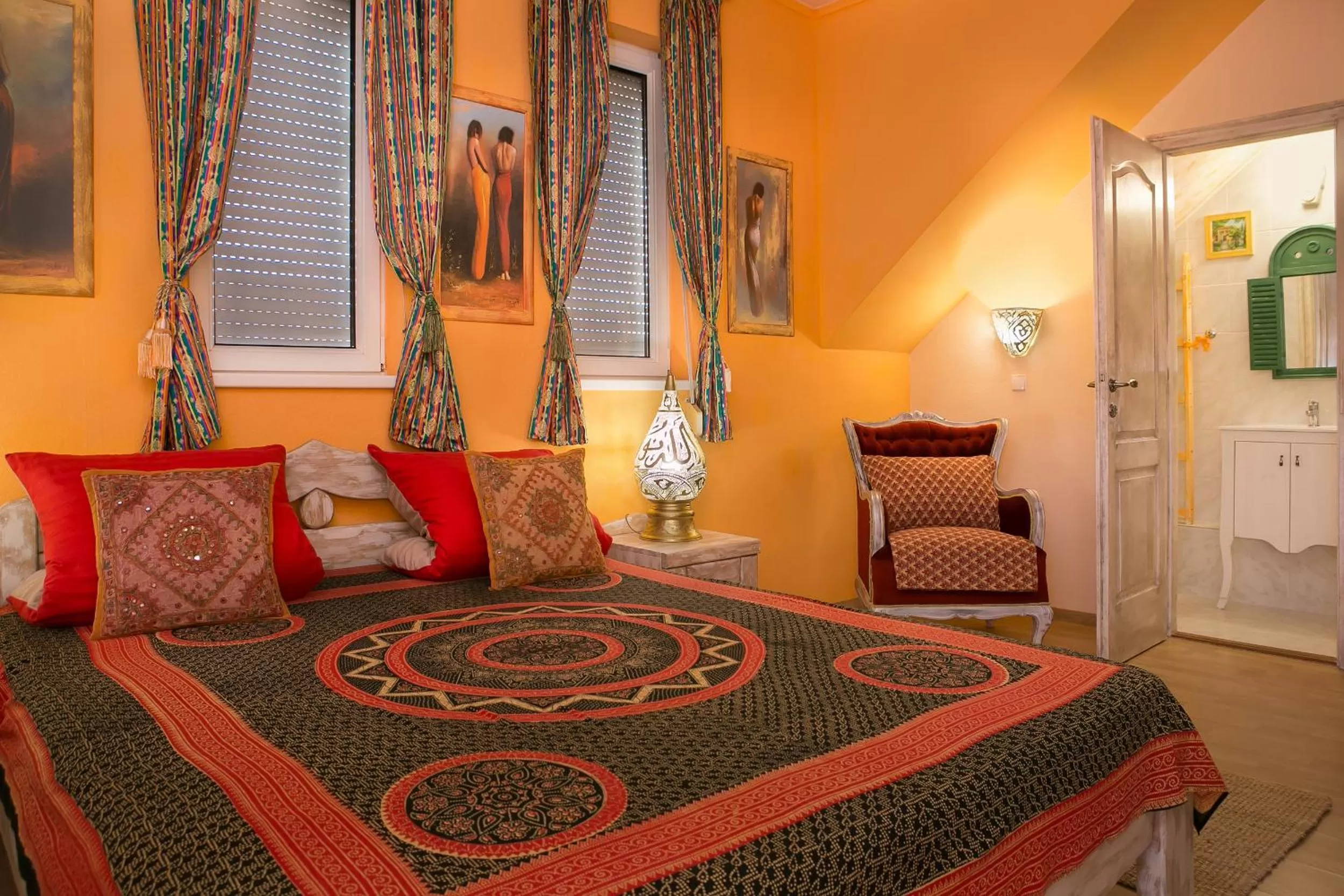 Bed in Green Park Villa