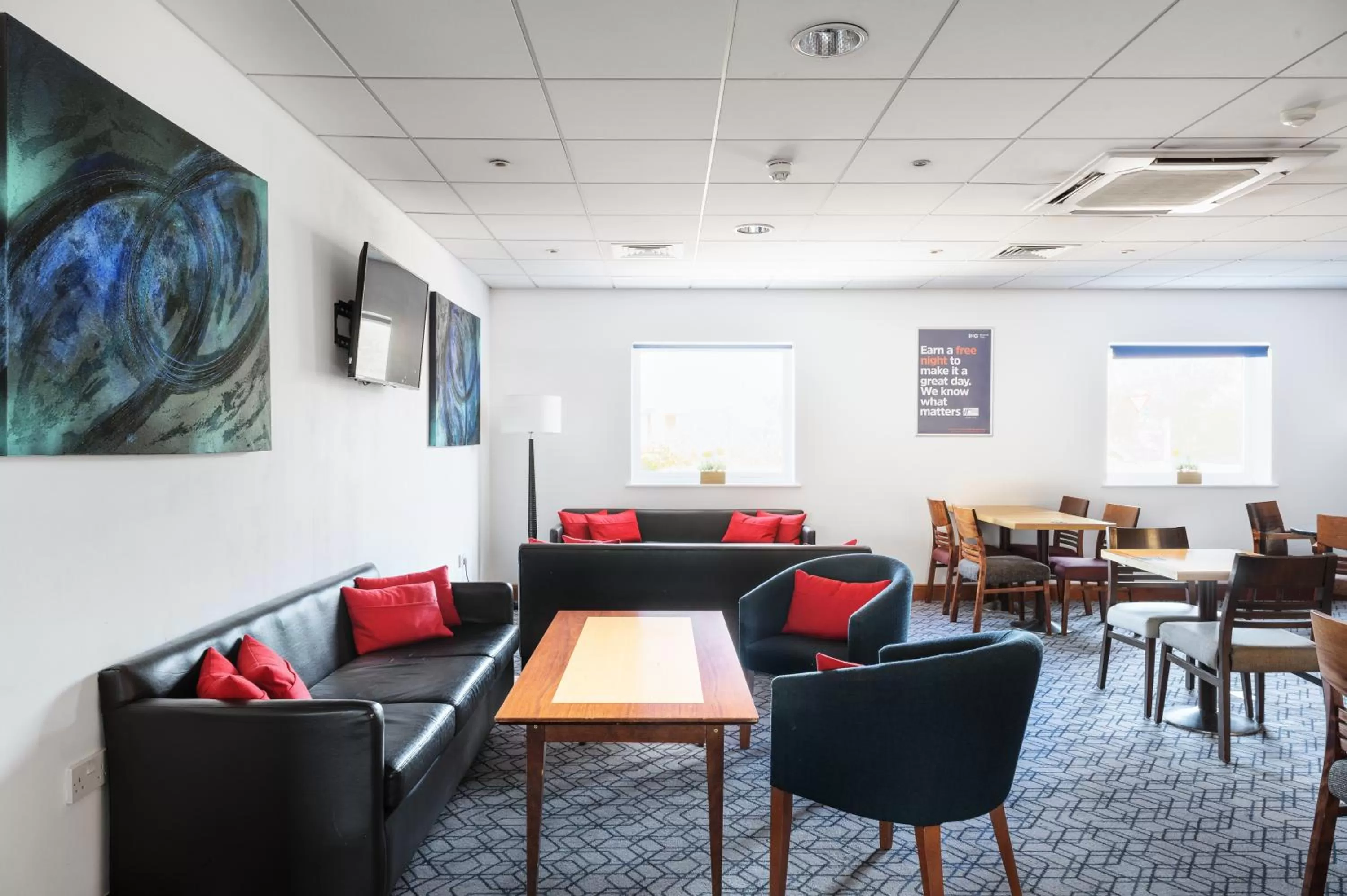 Restaurant/places to eat in Holiday Inn Express Braintree by IHG