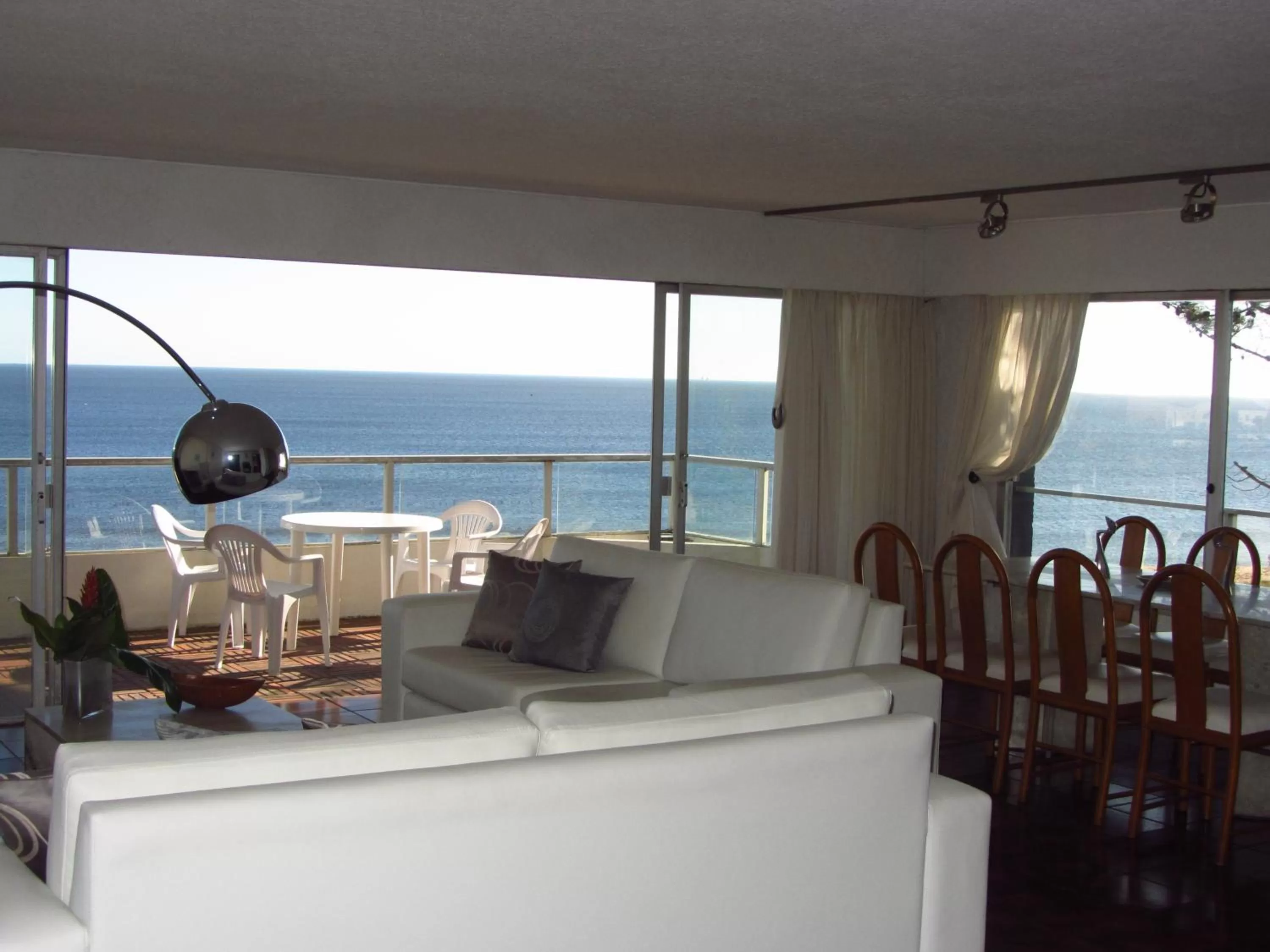 Dining area in BDA Hotel & Spa