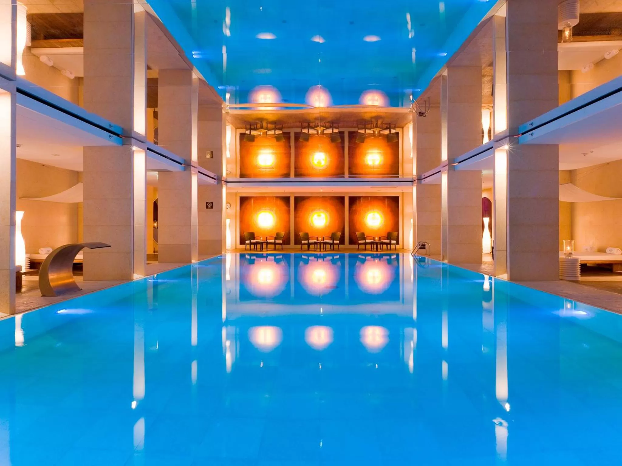 Swimming pool in Sofitel Warsaw Victoria
