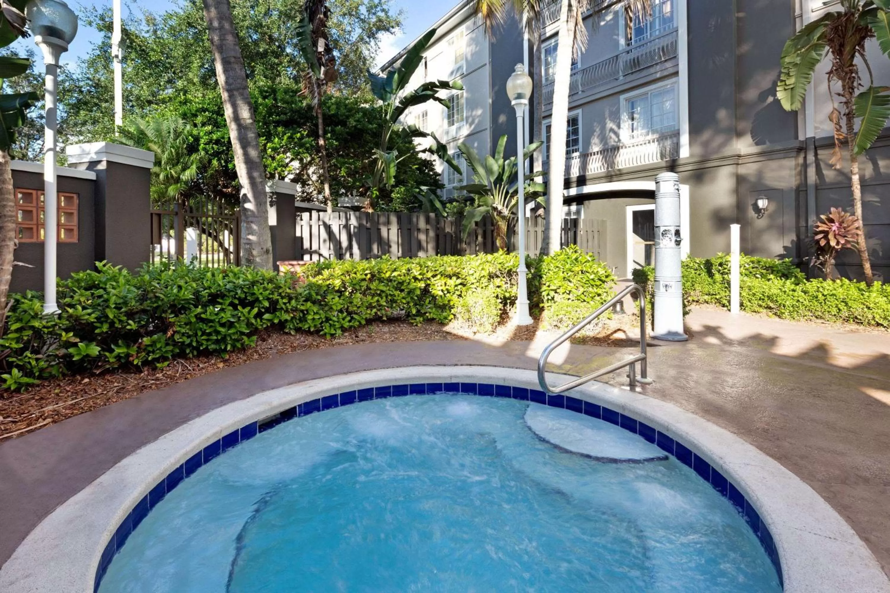 Hot Tub in La Quinta by Wyndham Ft. Lauderdale Plantation