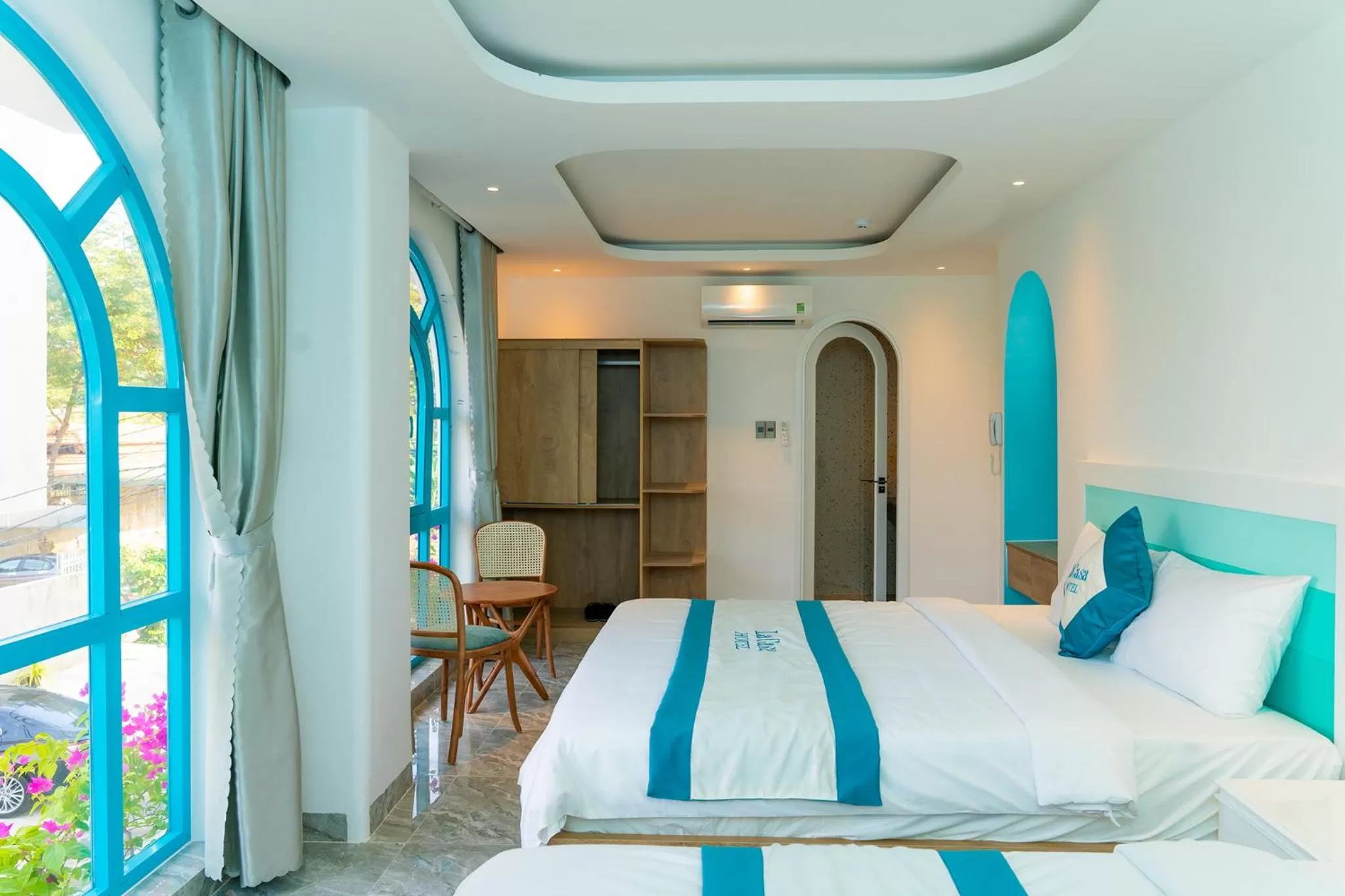 Photo of the whole room, Bed in La Casa Boutique Hotel