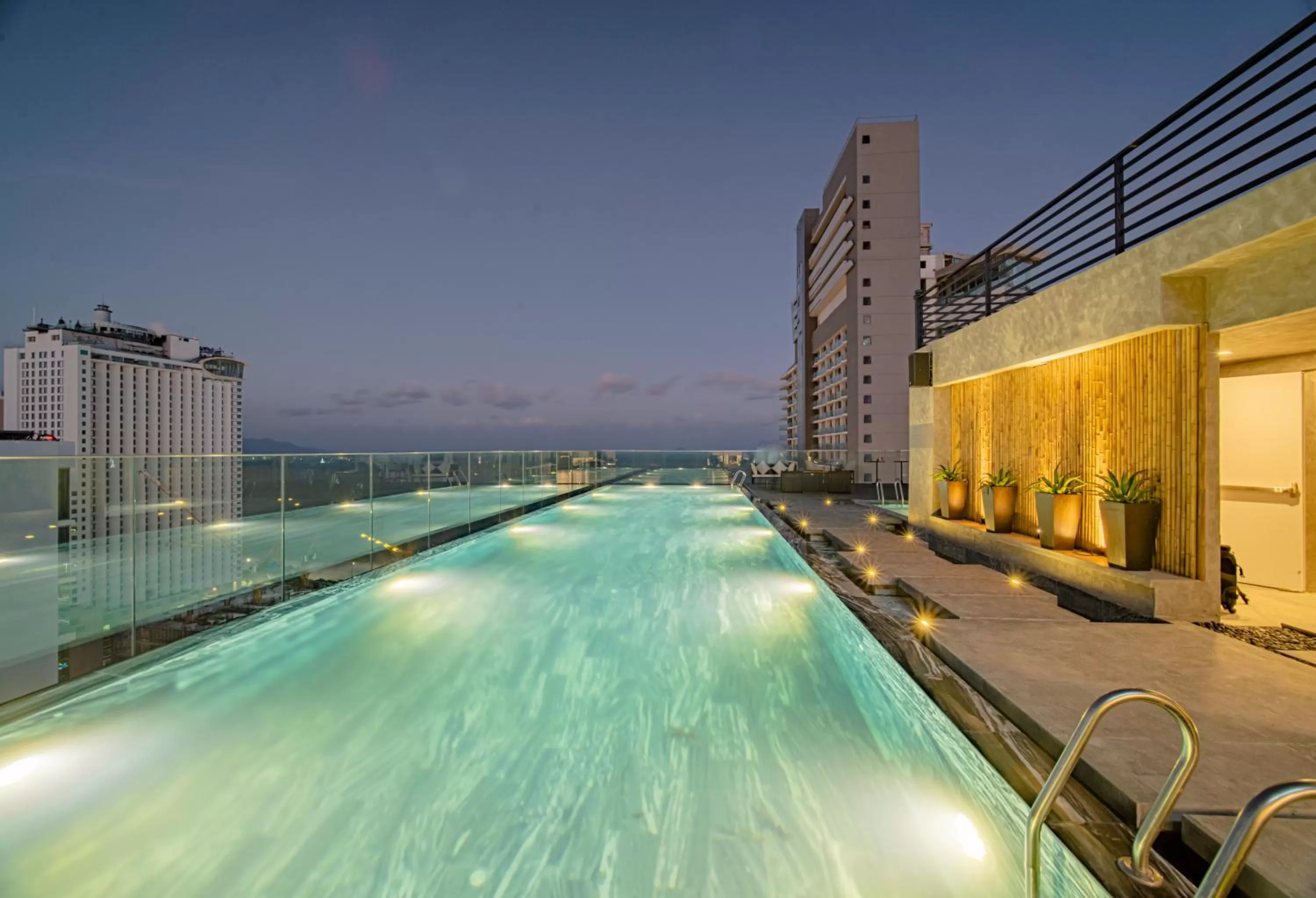 Swimming pool in Potique Hotel
