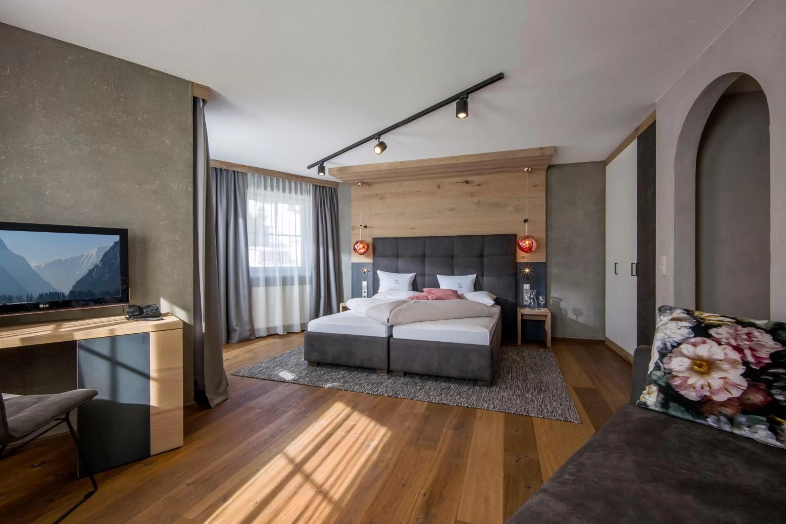 Photo of the whole room, Bed in Familienparadies Sporthotel Achensee - FAMILIES ONLY