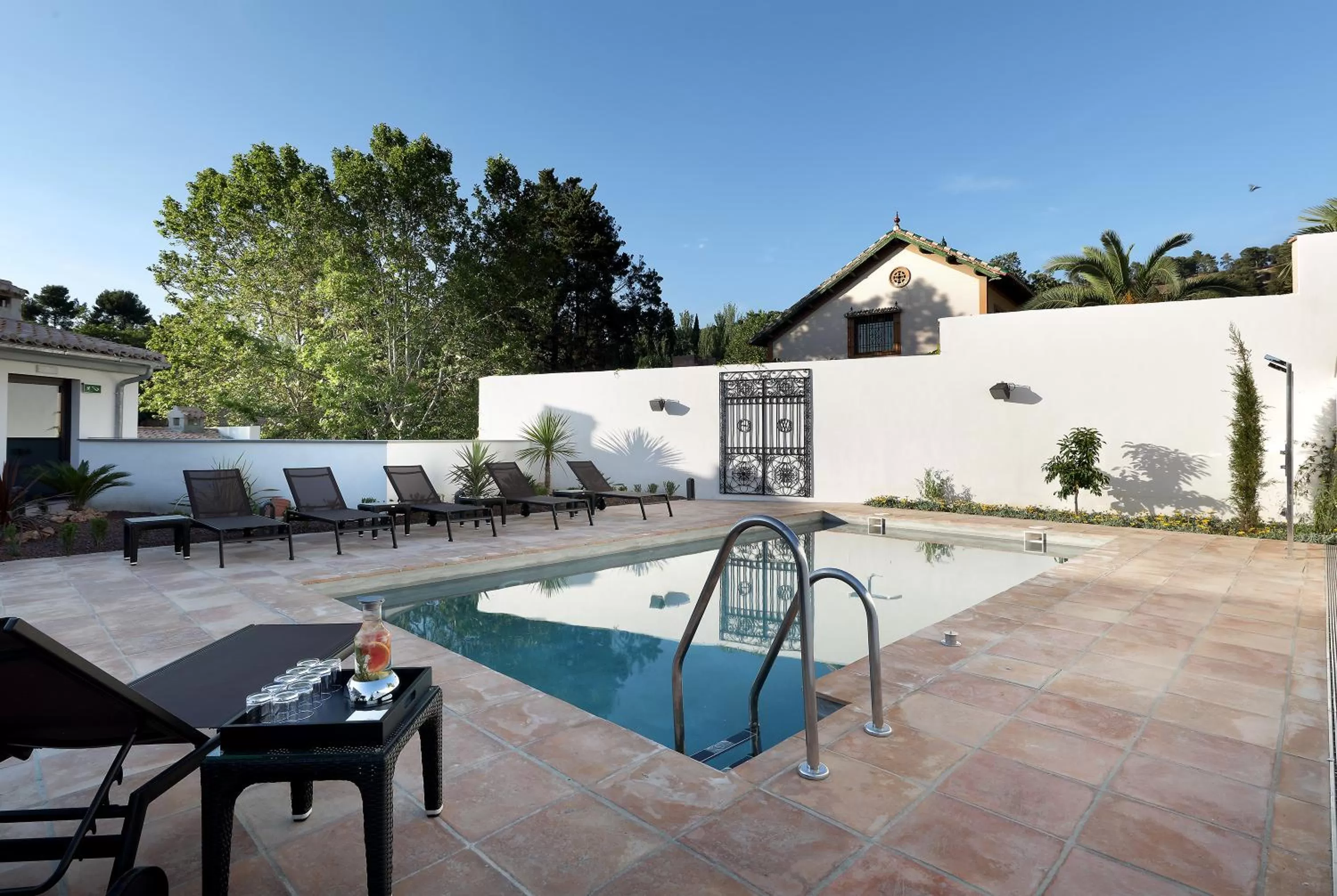 Swimming pool in Áurea Washington Irving by Eurostars Hotel Company