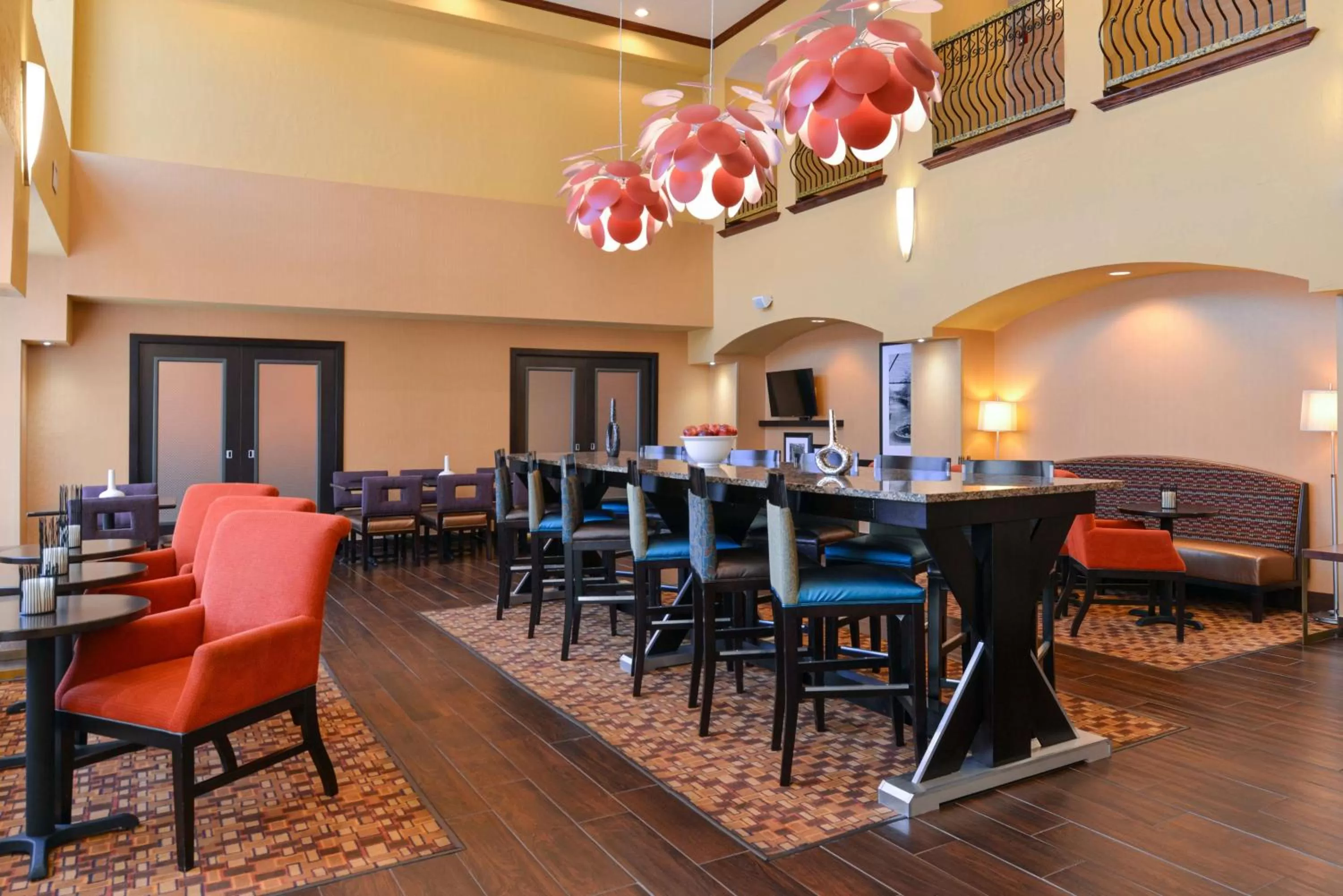 Lobby or reception in Hampton Inn & Suites - Coors Road